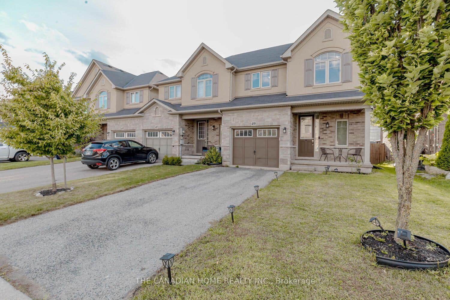 49 SEXTON Crescent