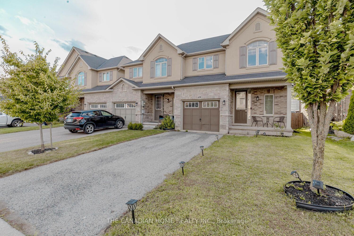49 SEXTON Crescent