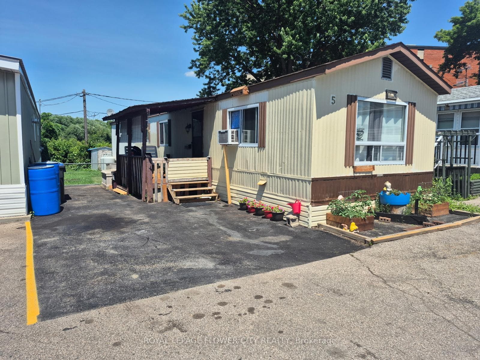 3233 Derry Road Unit 5