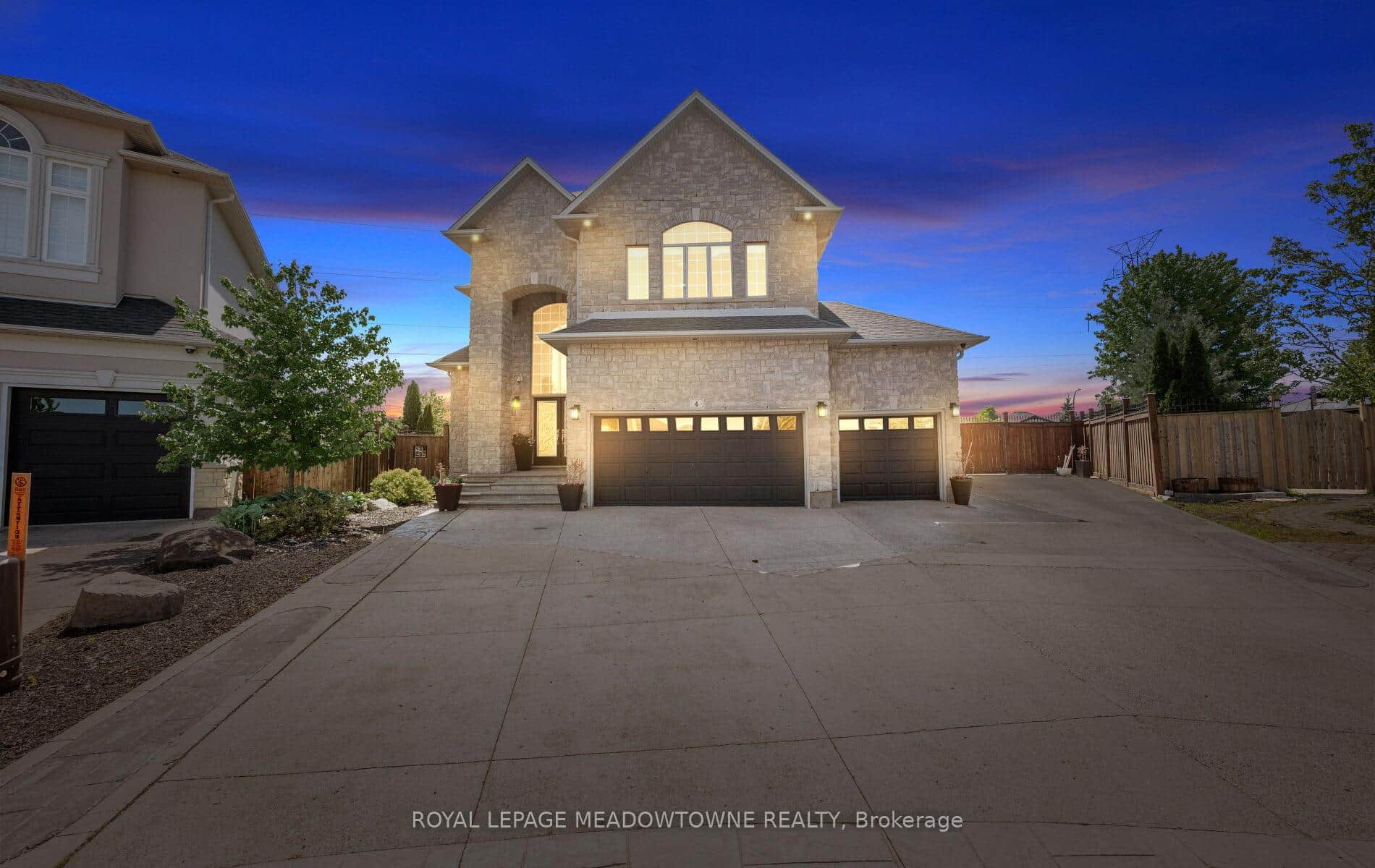 4 Playfair Court