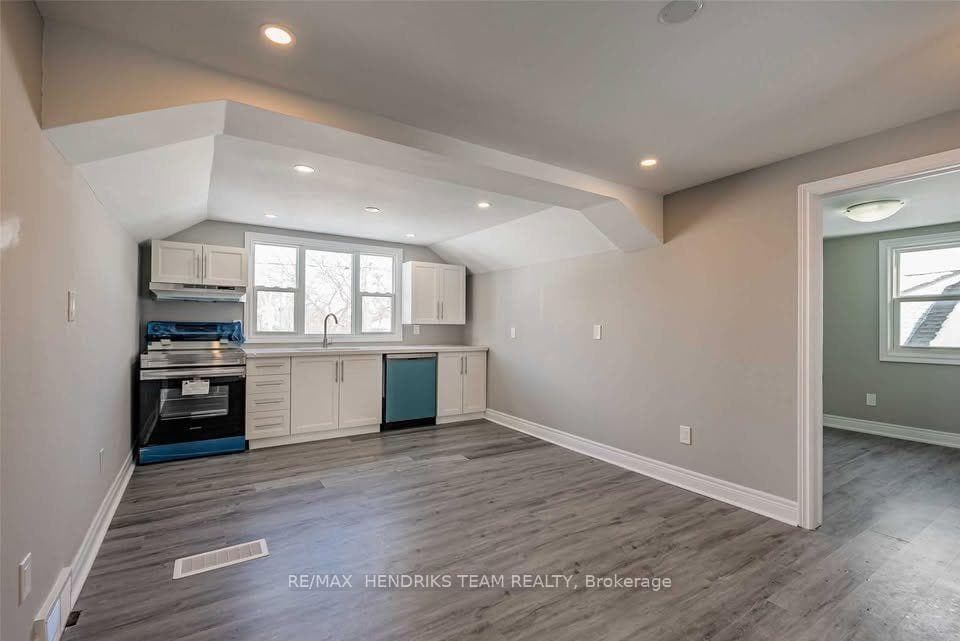 9 Rykert Street Unit Upper Floor