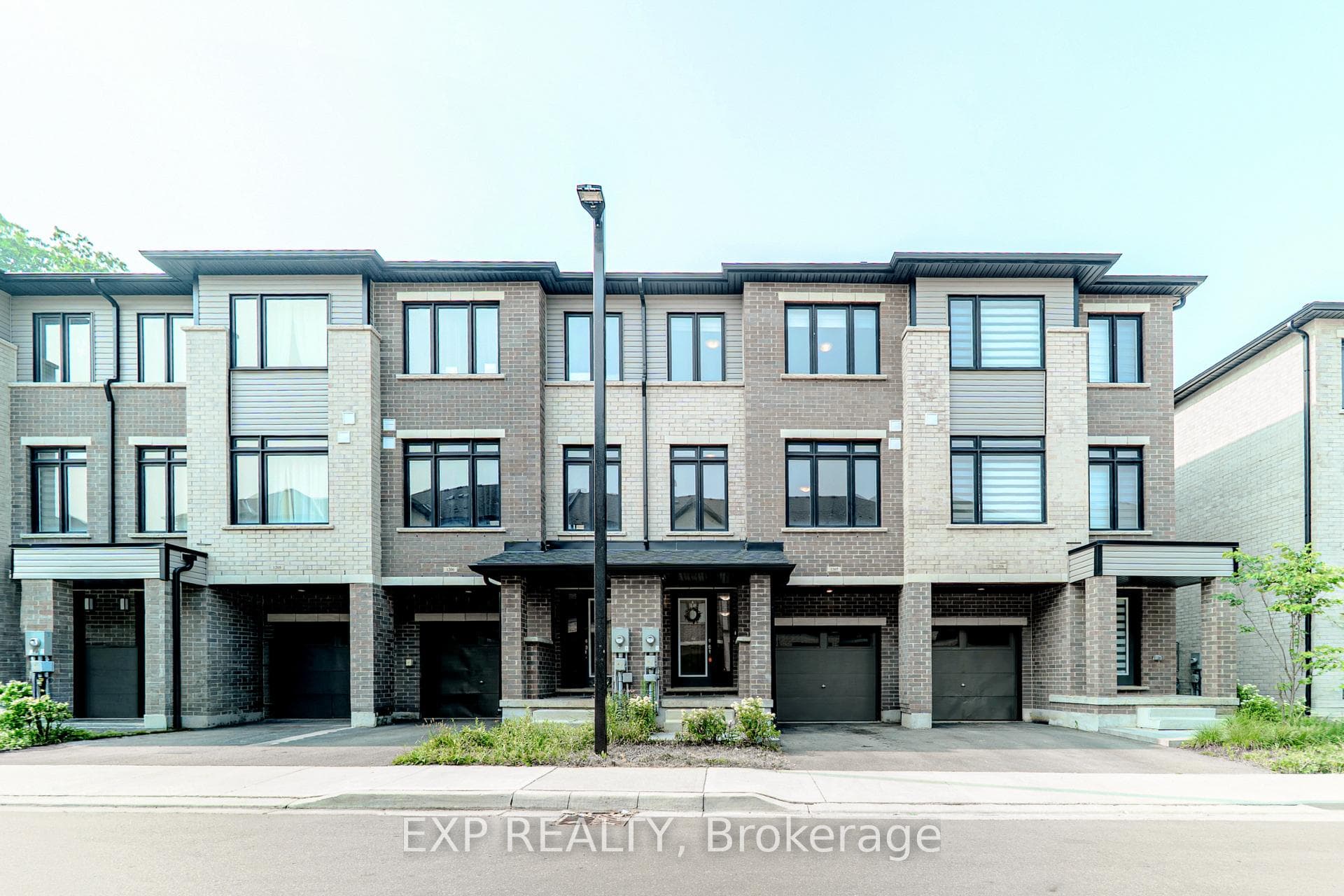 585 Colborne Street Unit 1207