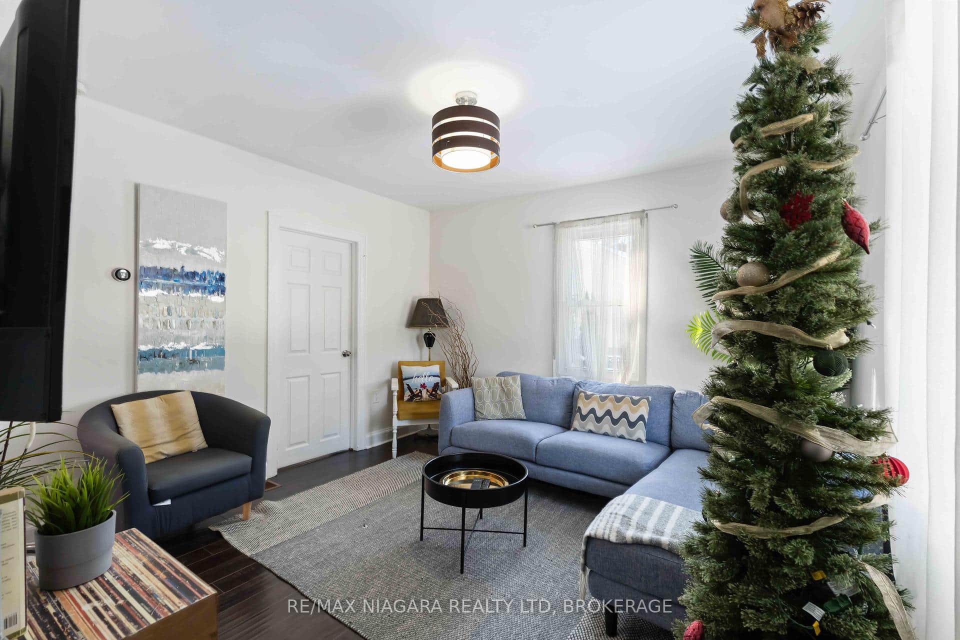 1459 Niagara Stone Road