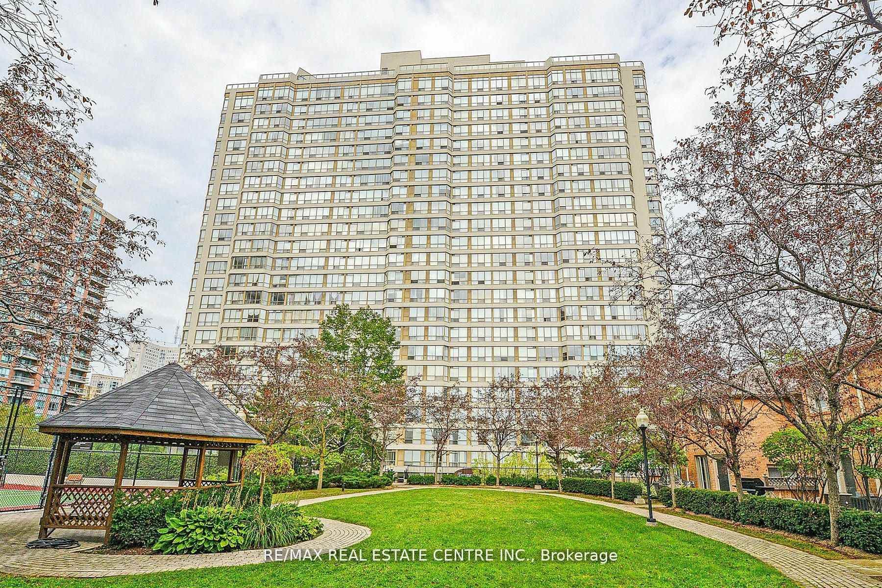 55 Elm Drive Unit 1805