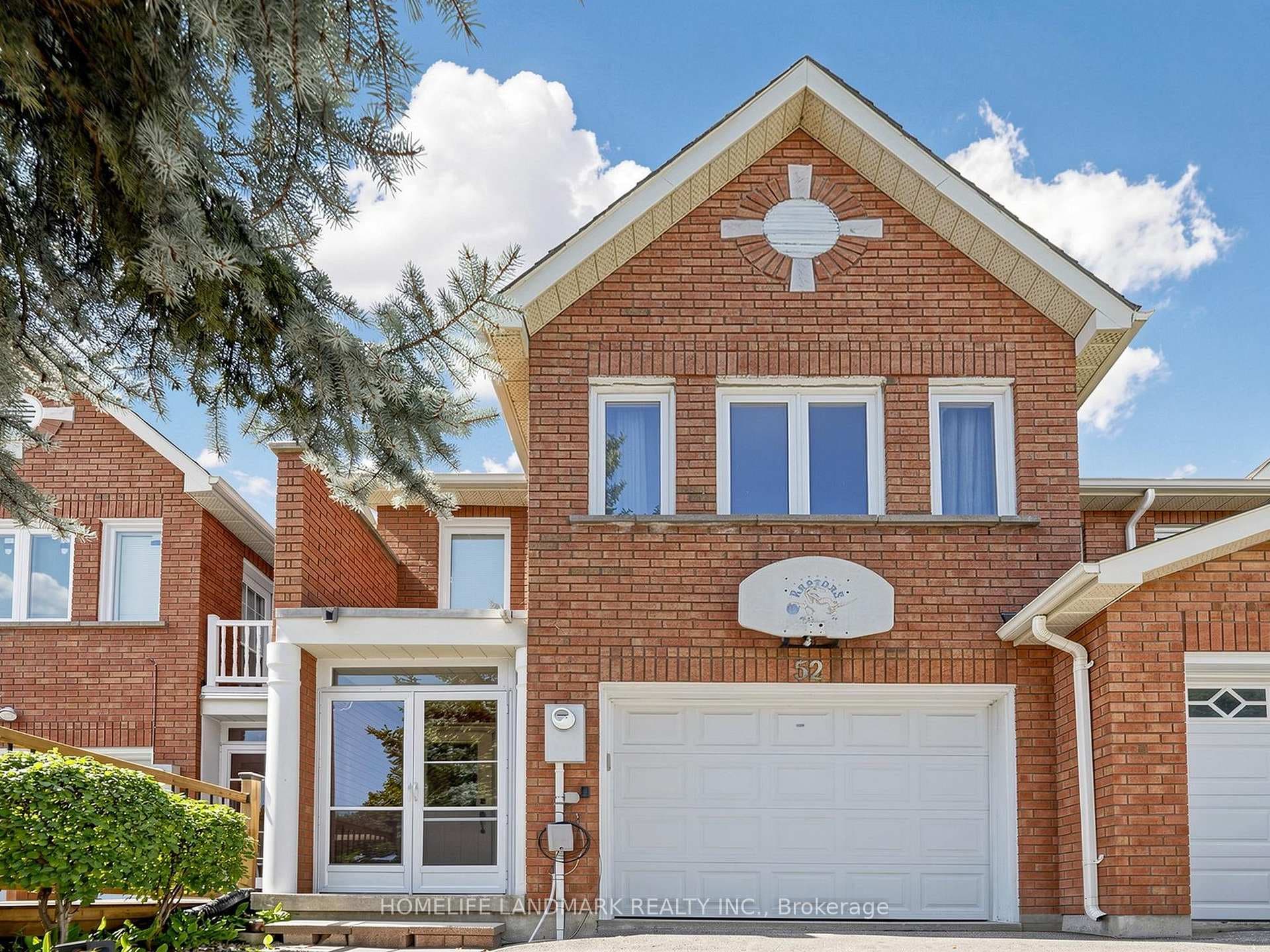 52 Queensmill Court