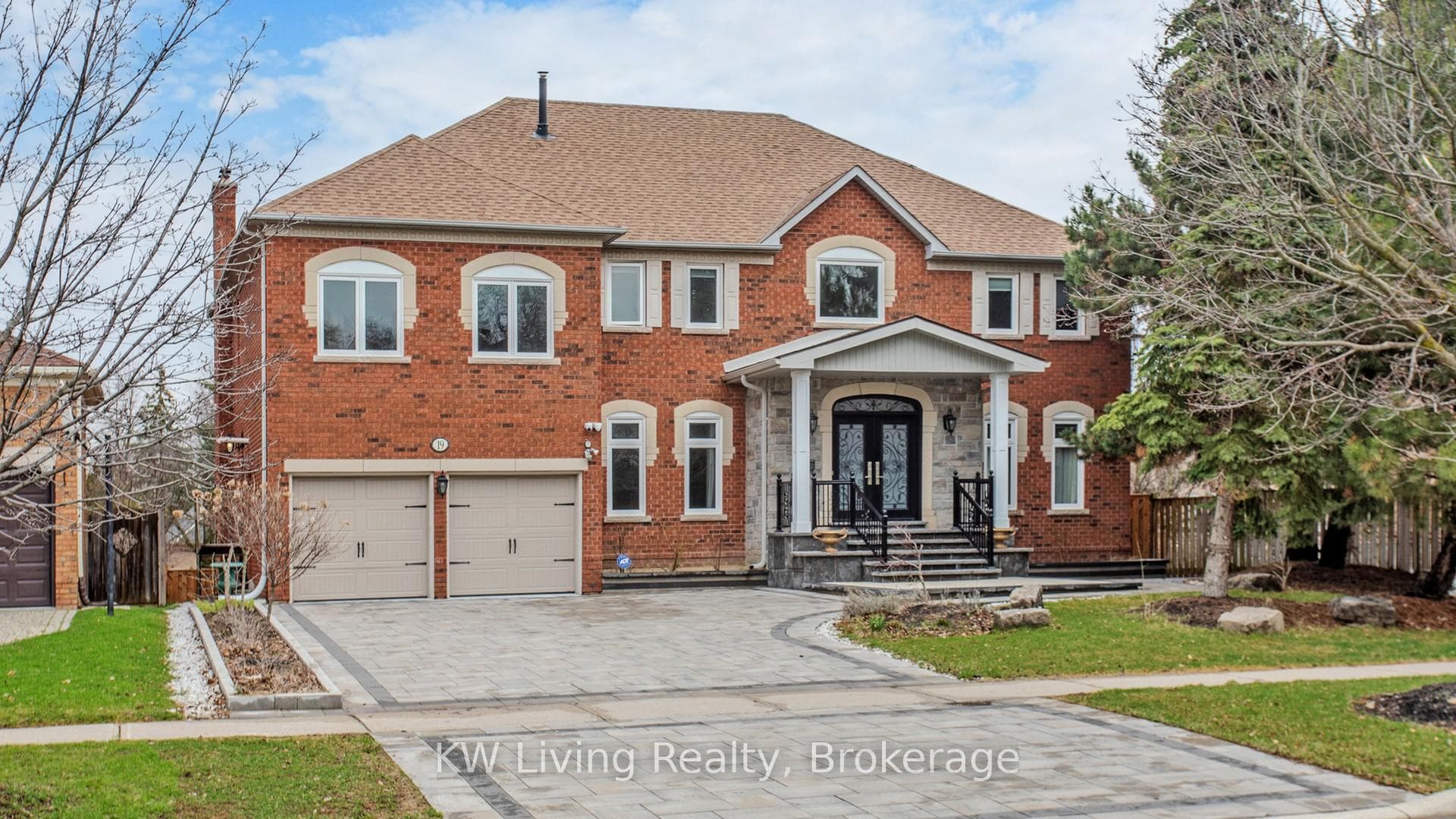 19 Spadina Road