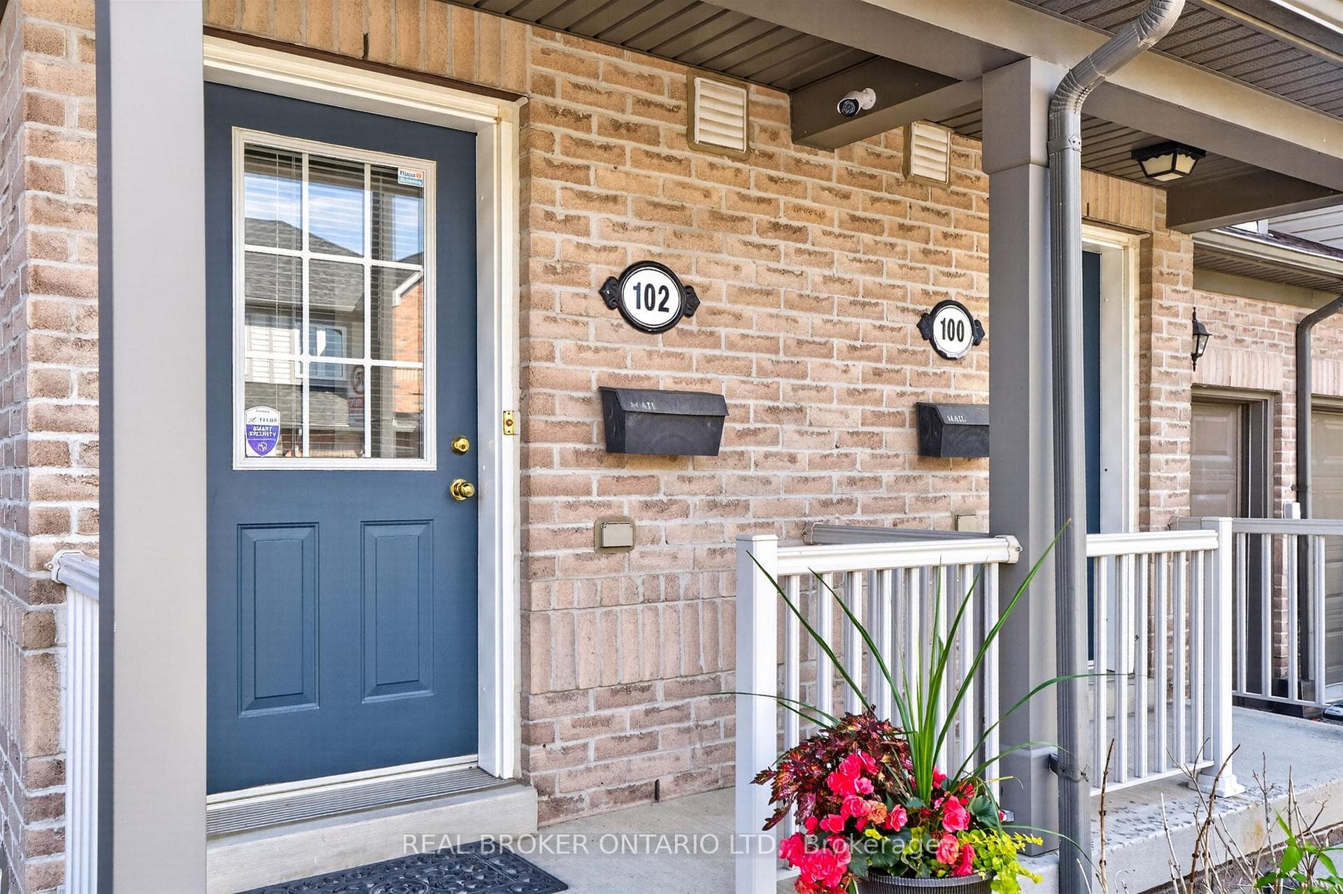 86 Joymar Drive Unit 102