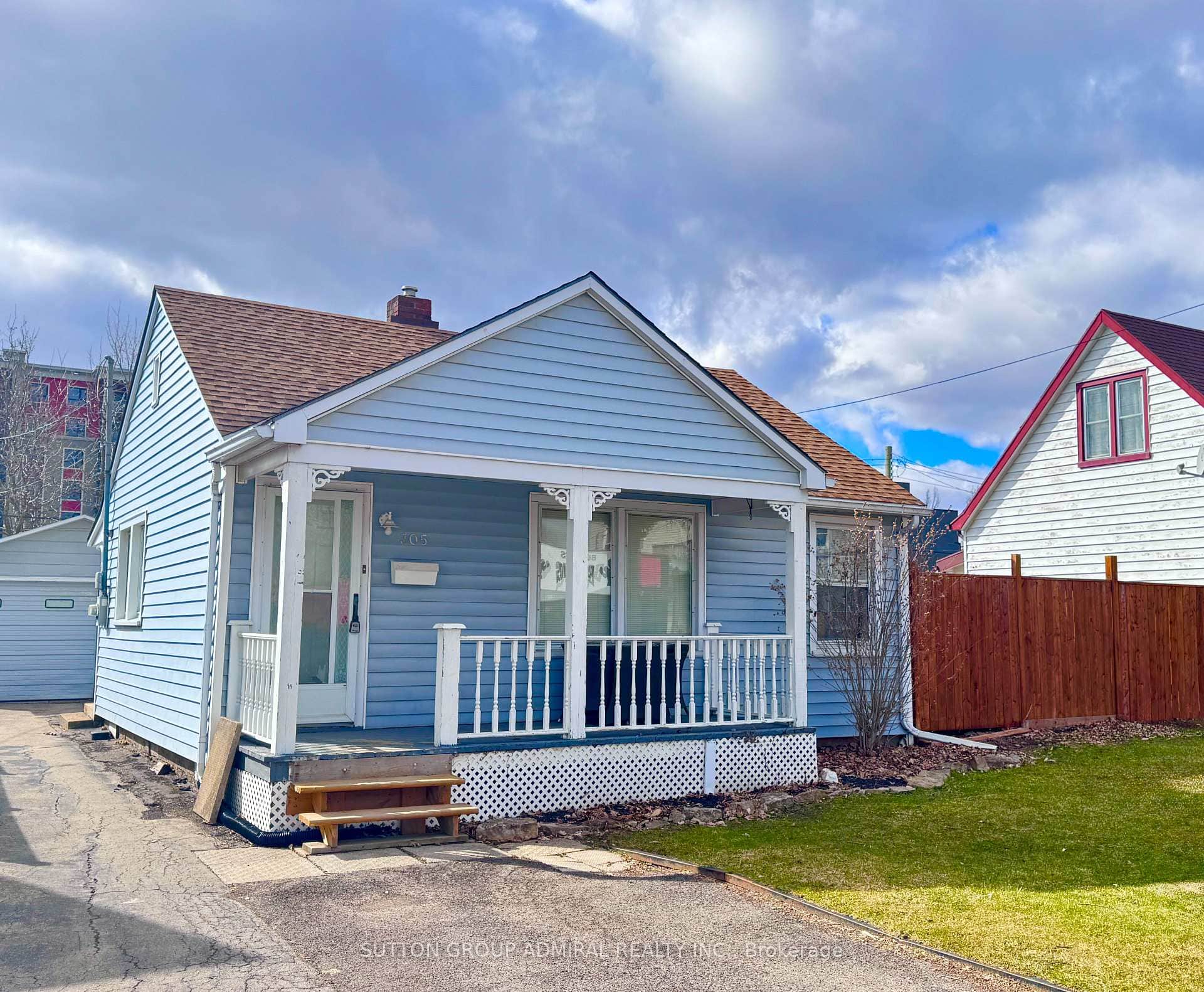 305 Crowland Avenue
