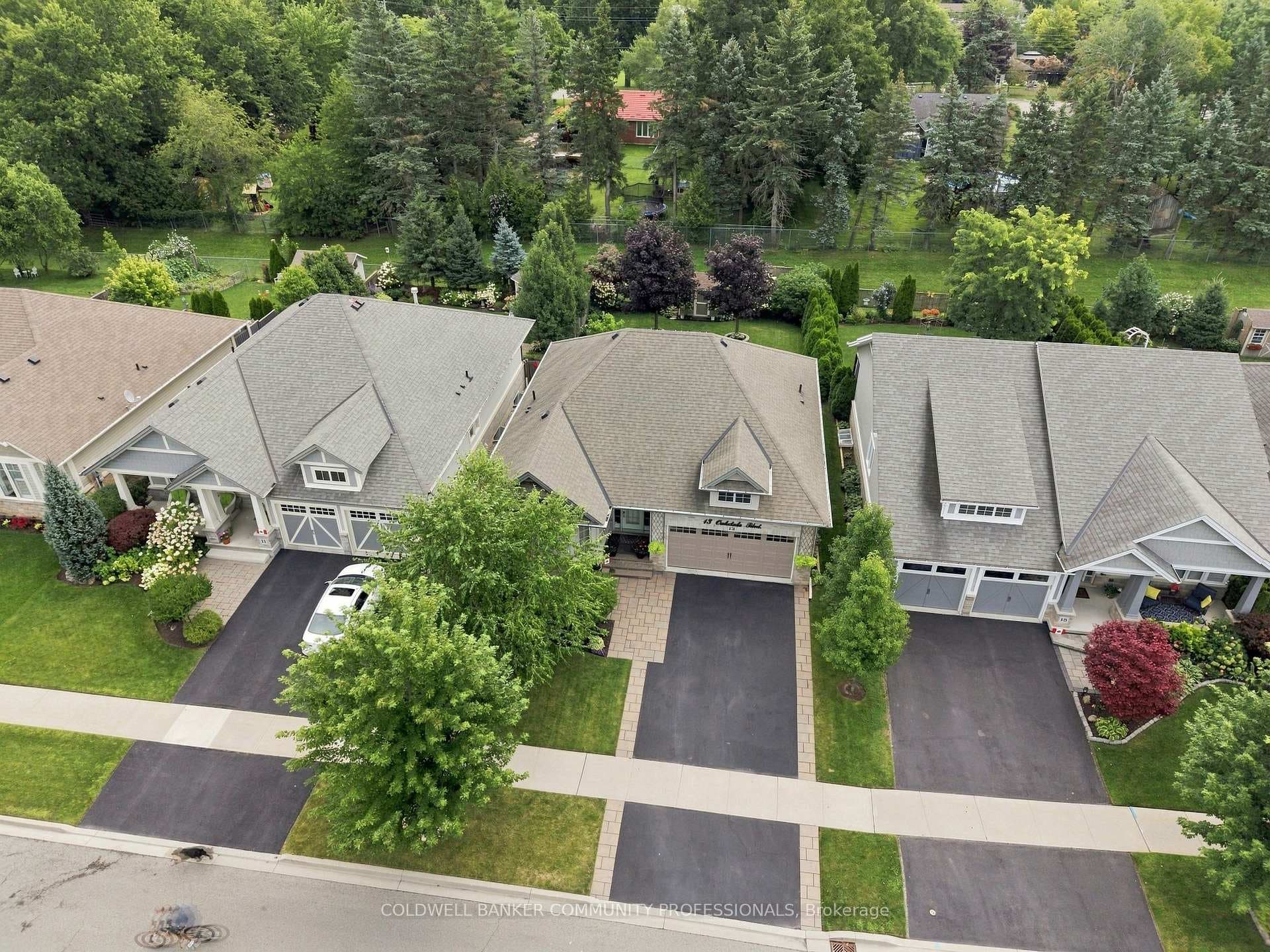 13 Oakdale Boulevard