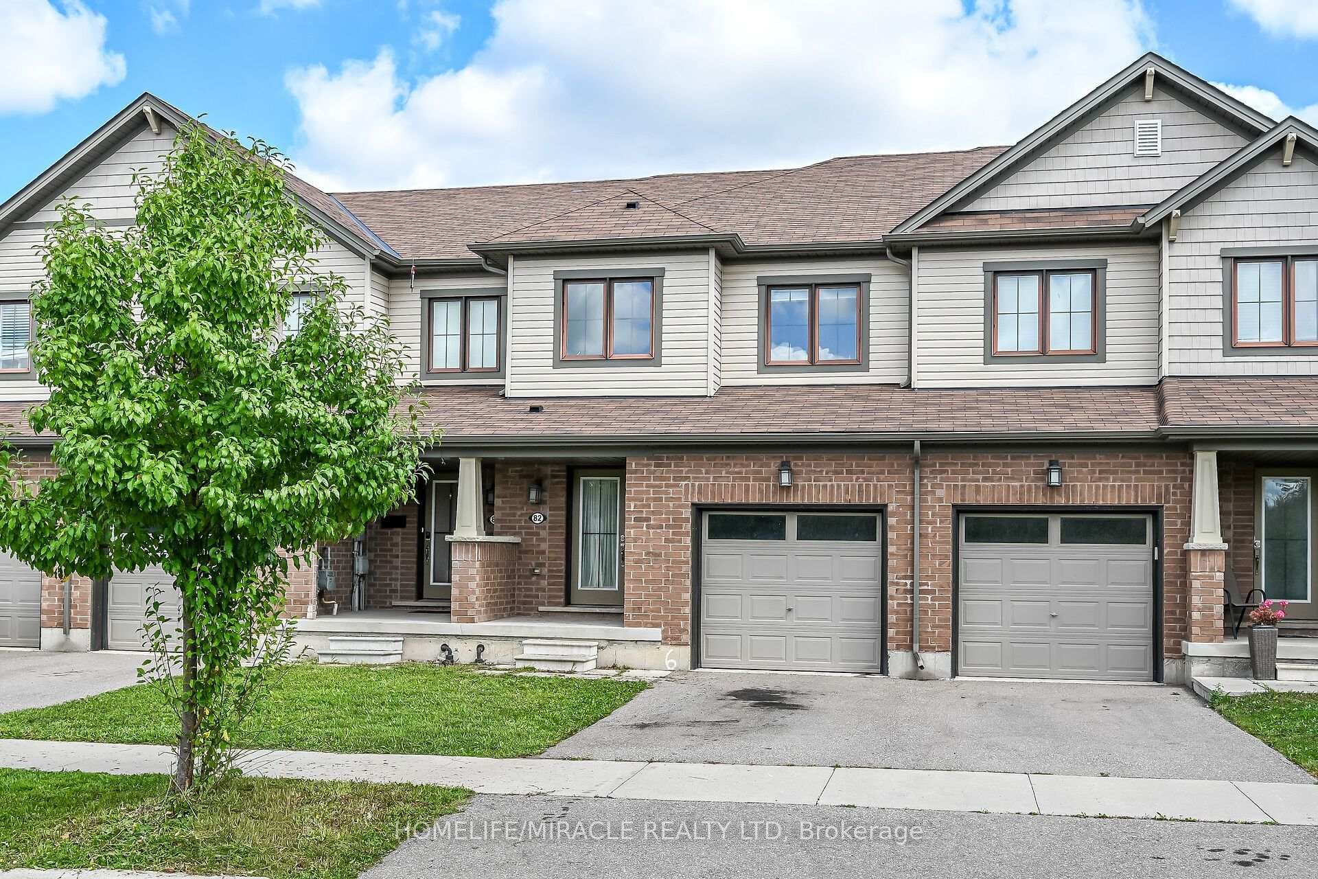 82 Scarletwood Street