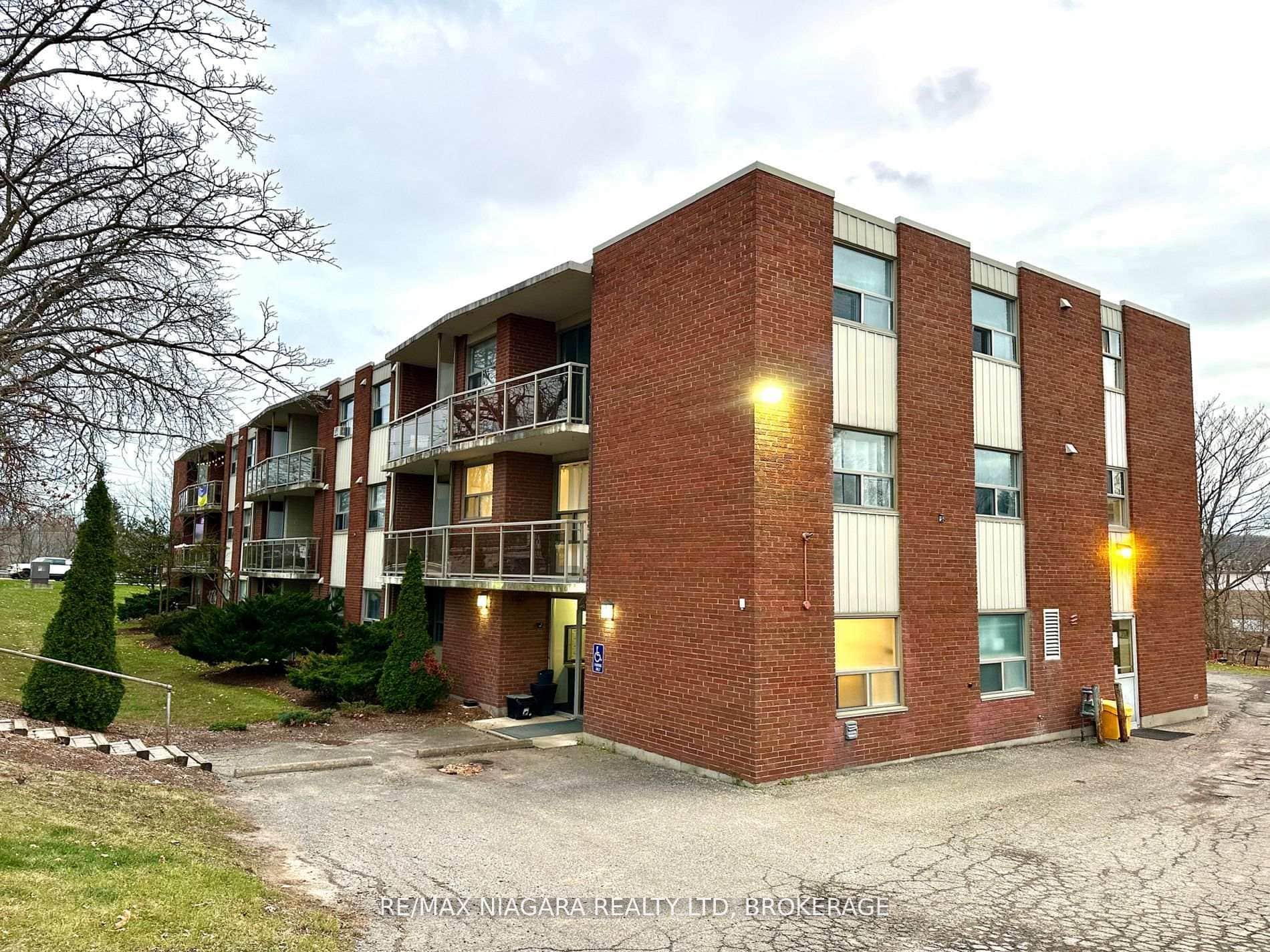 7 Riverview Boulevard Unit 102