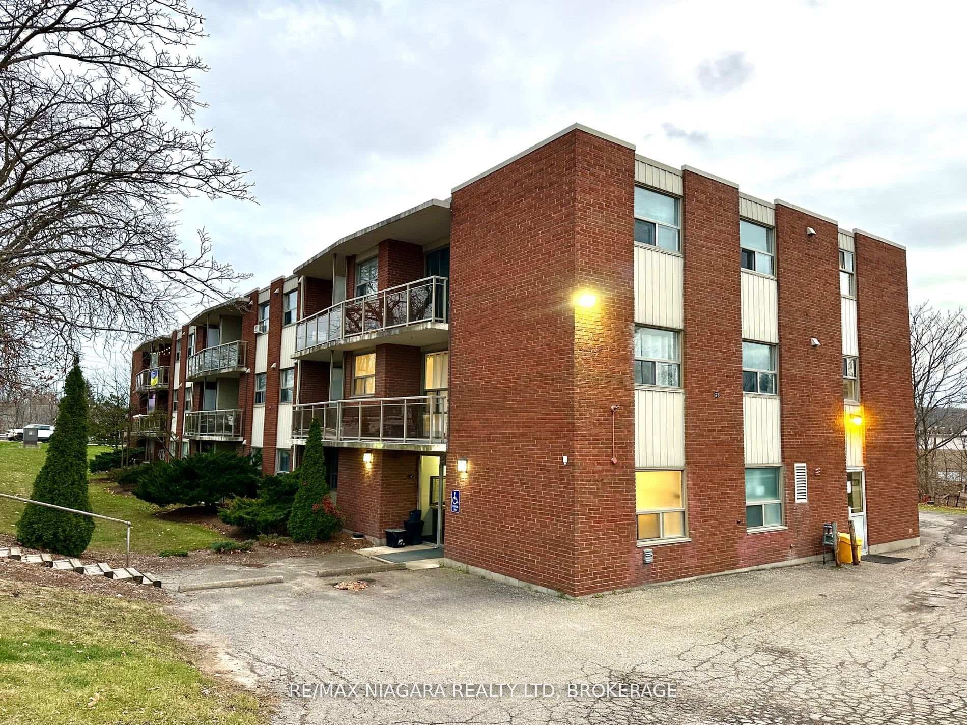 7 Riverview Boulevard Unit 305