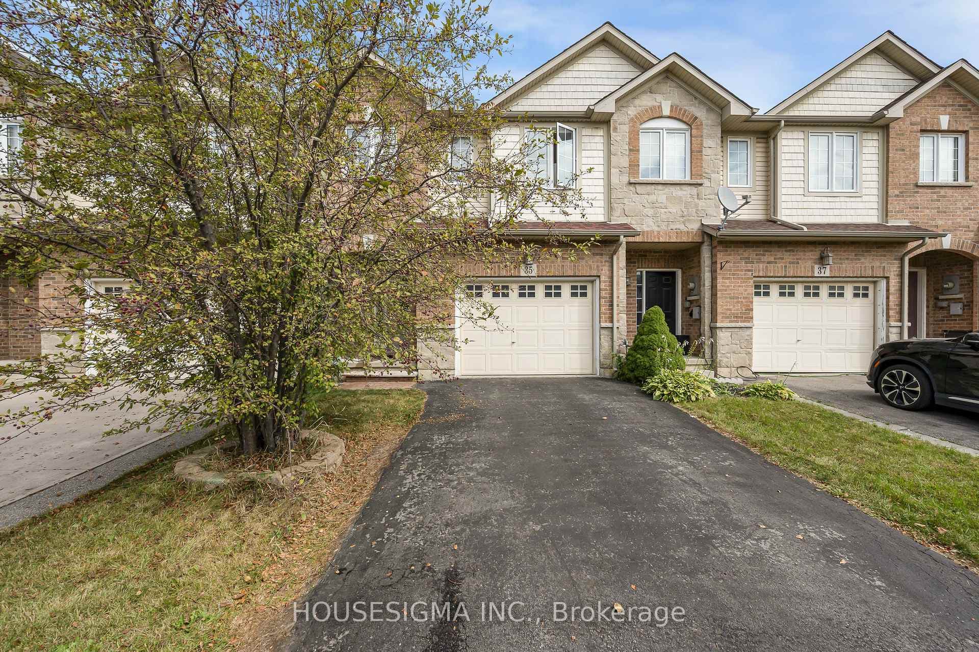 35 Palacebeach Trail
