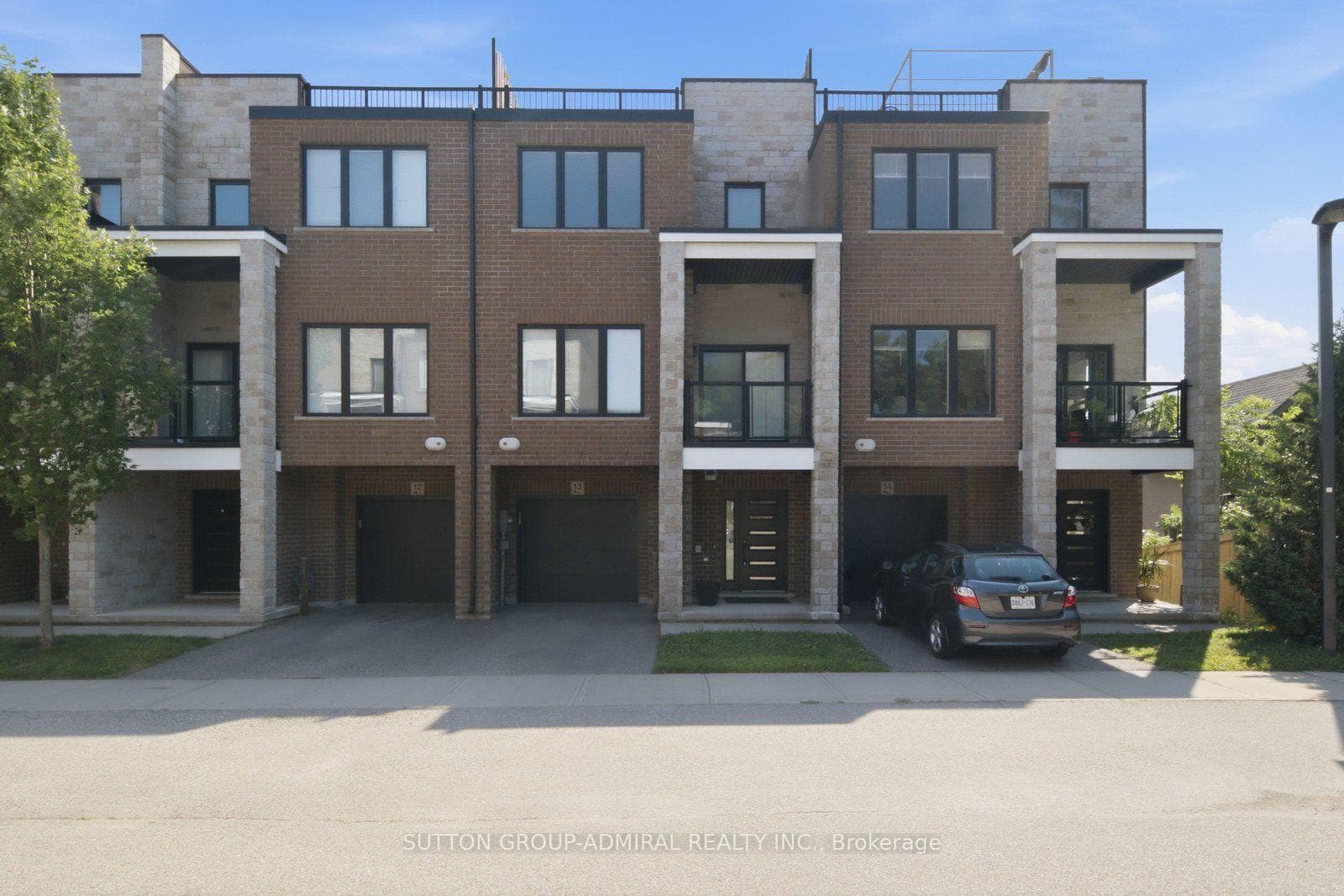 33 Jarvis Street Unit 13