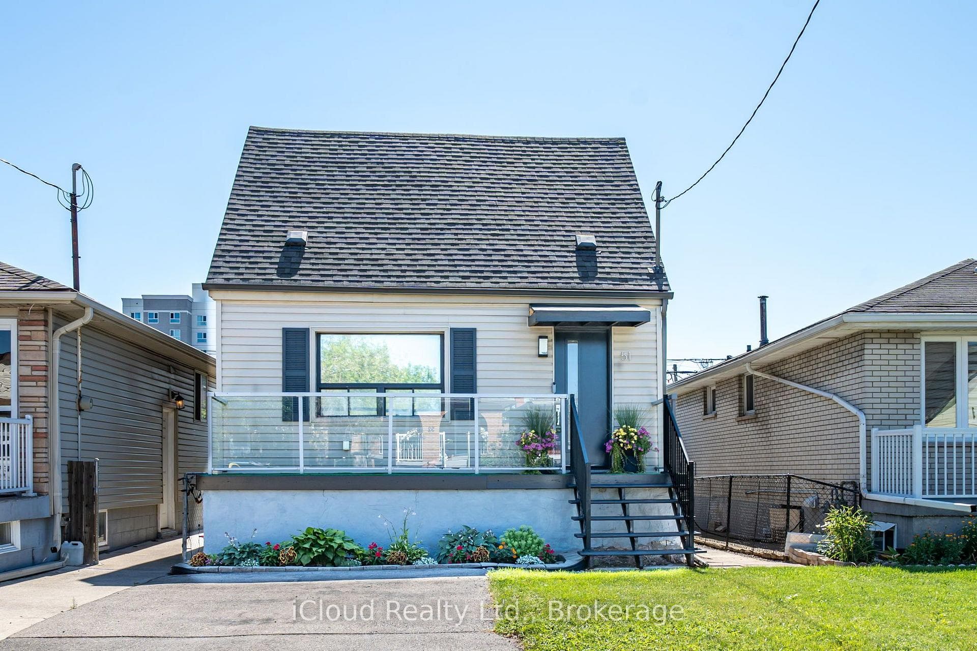 51 Delena Avenue