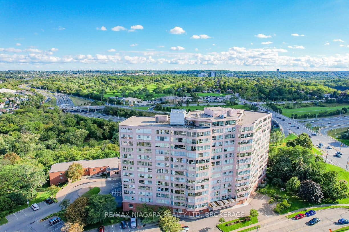 7 GALE Crescent Unit 1207