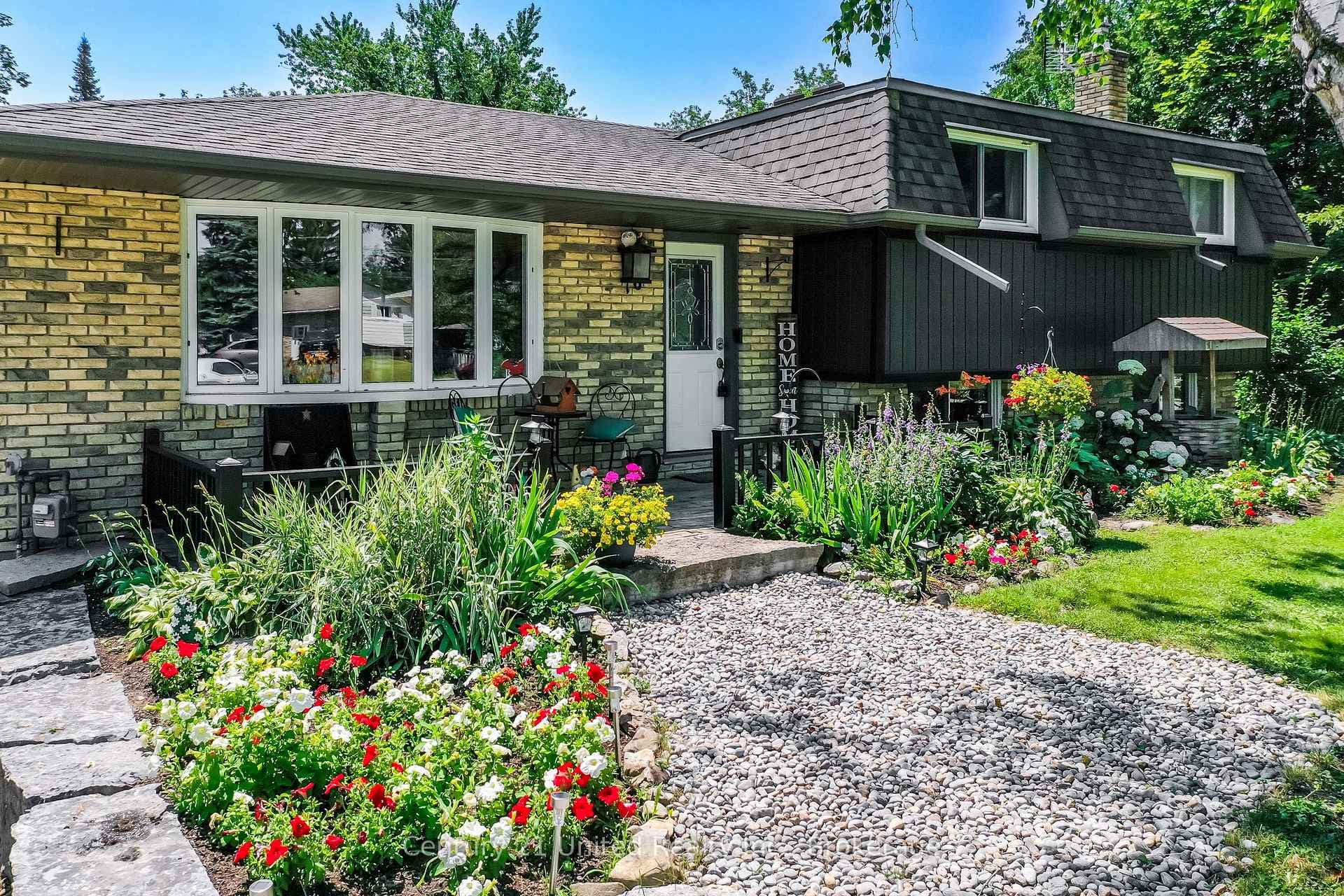 16 Janet Drive