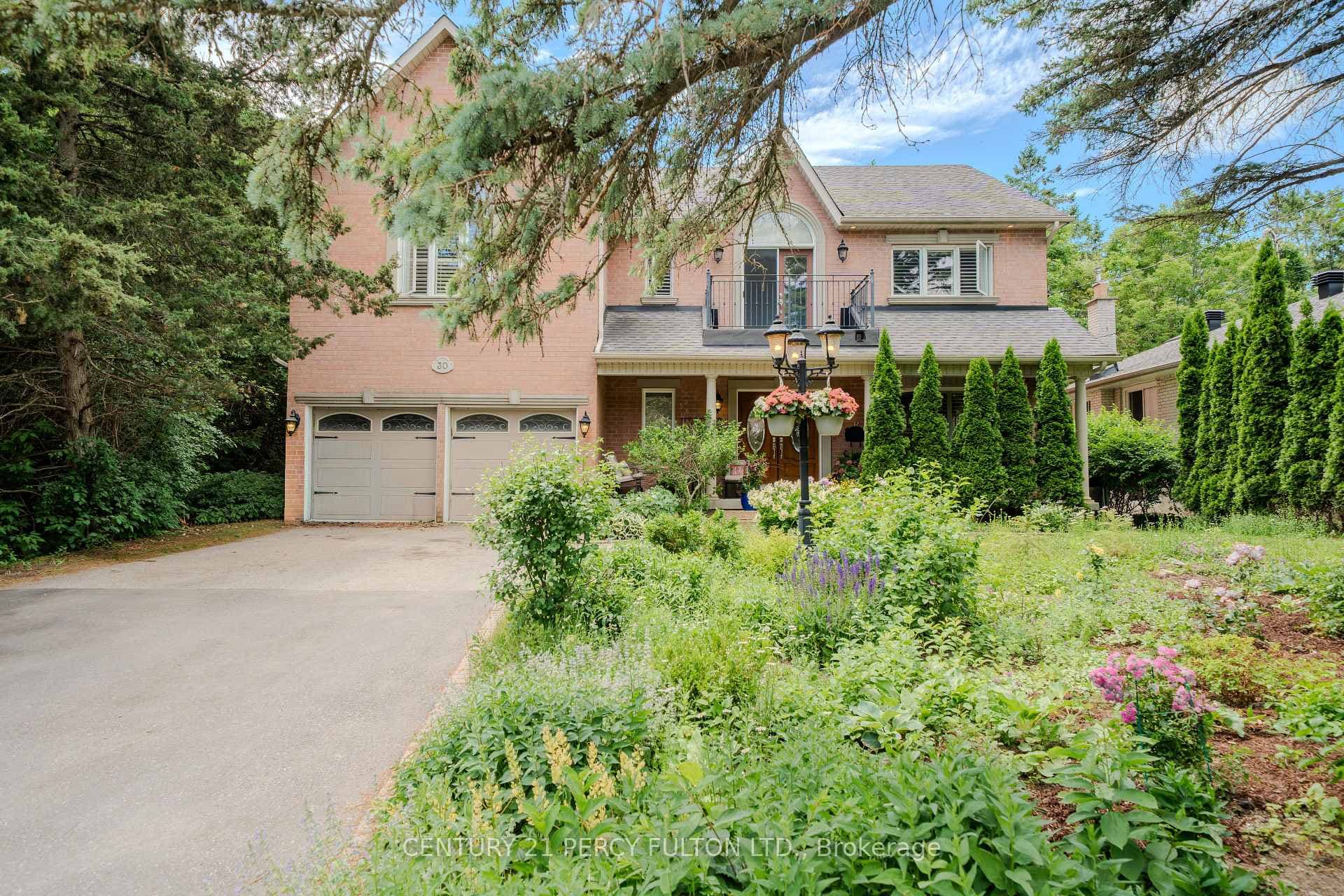 30 Willowgate Drive