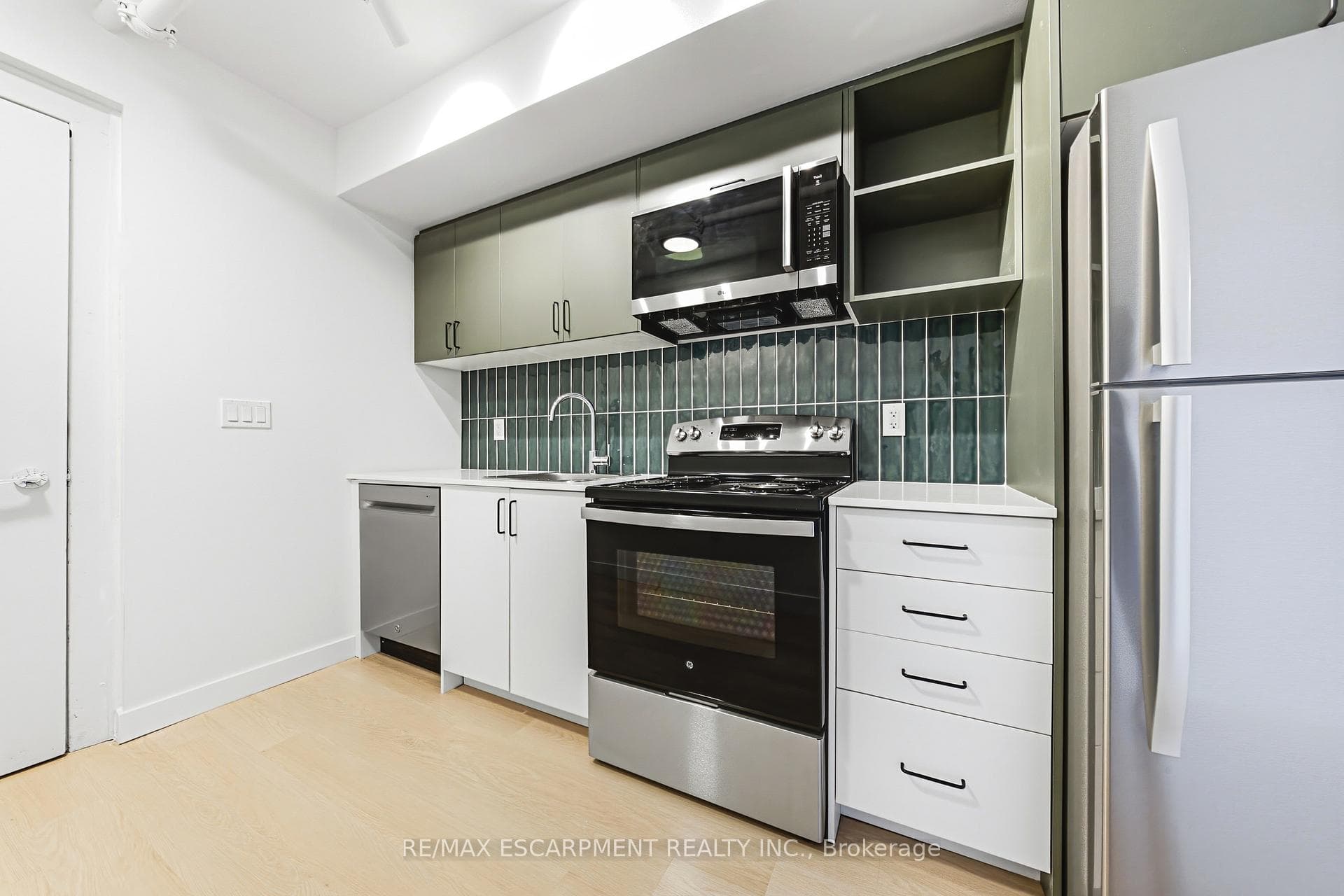 325 James Street Unit 105