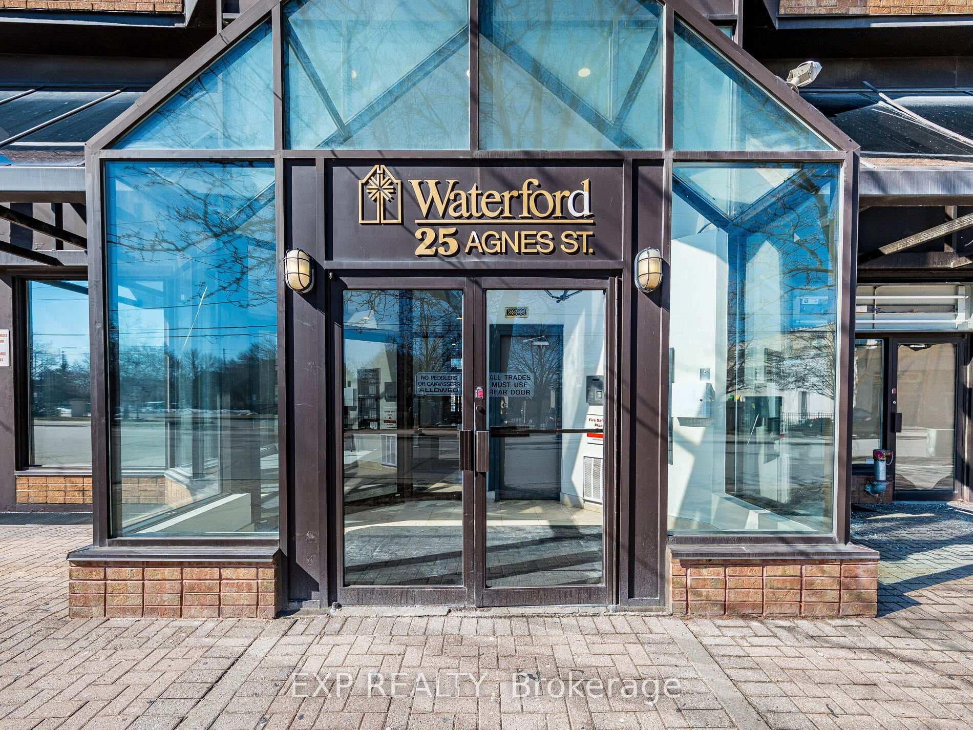 25 Agnes Street Unit 907