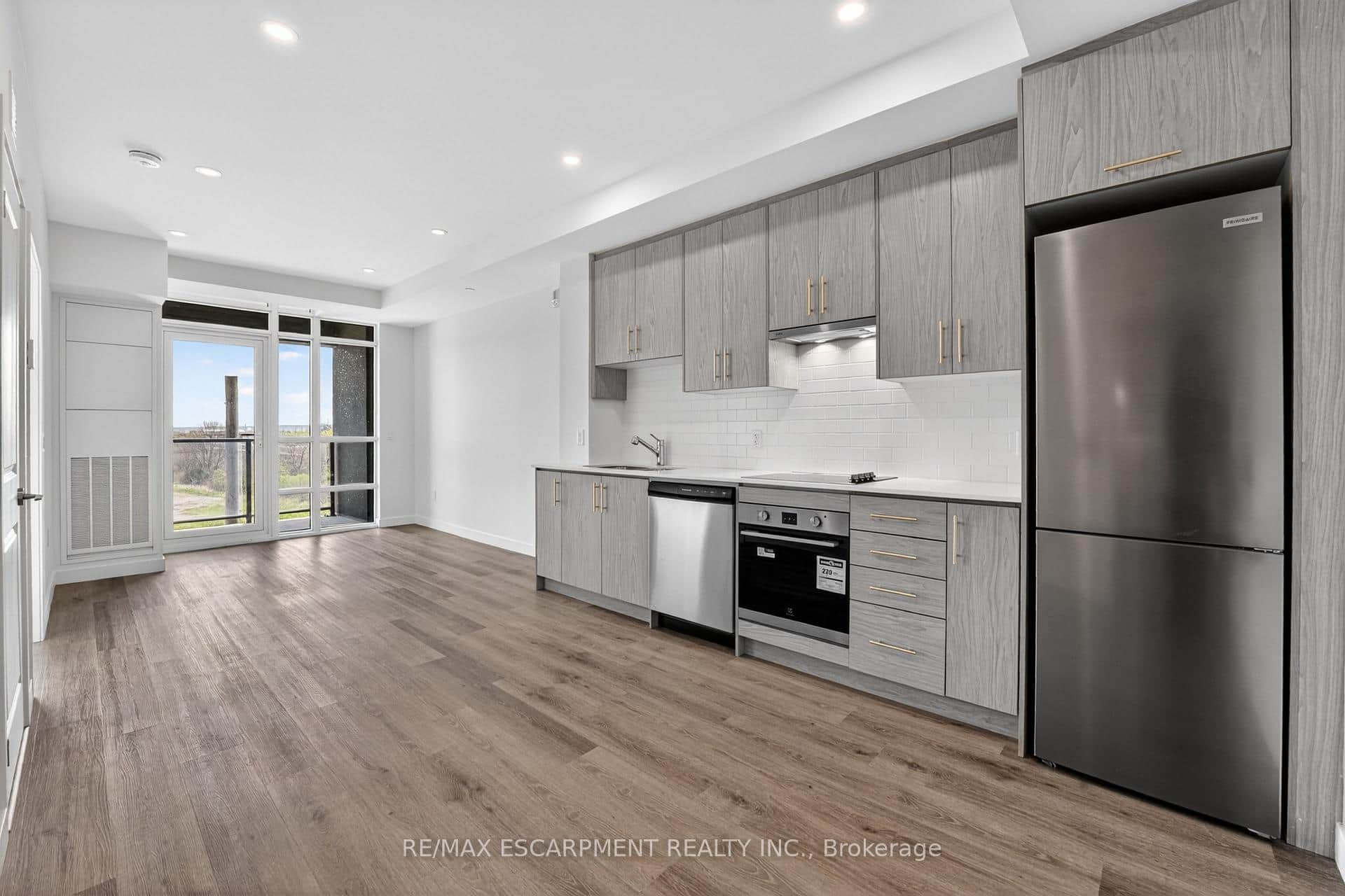 461 Green Road Unit 321