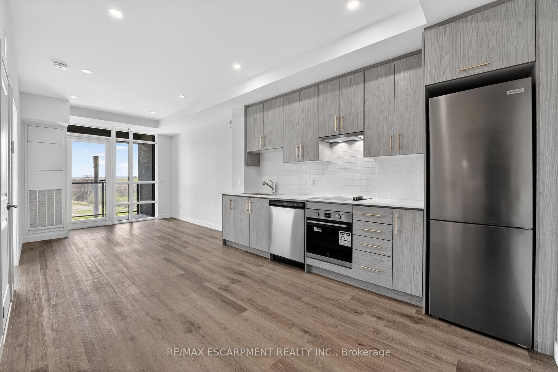 461 Green Road Unit 321