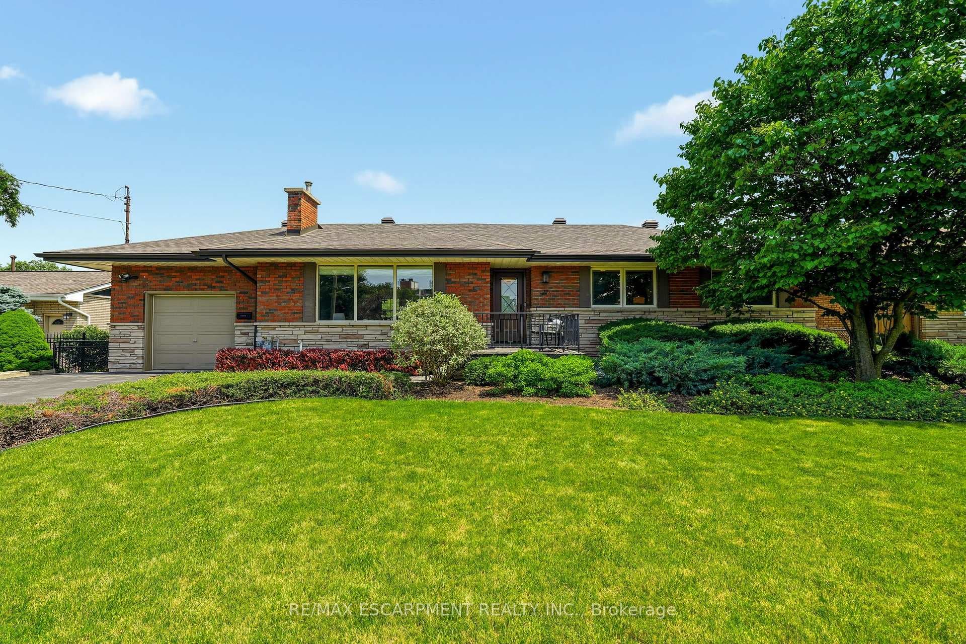 27 Brentwood Drive