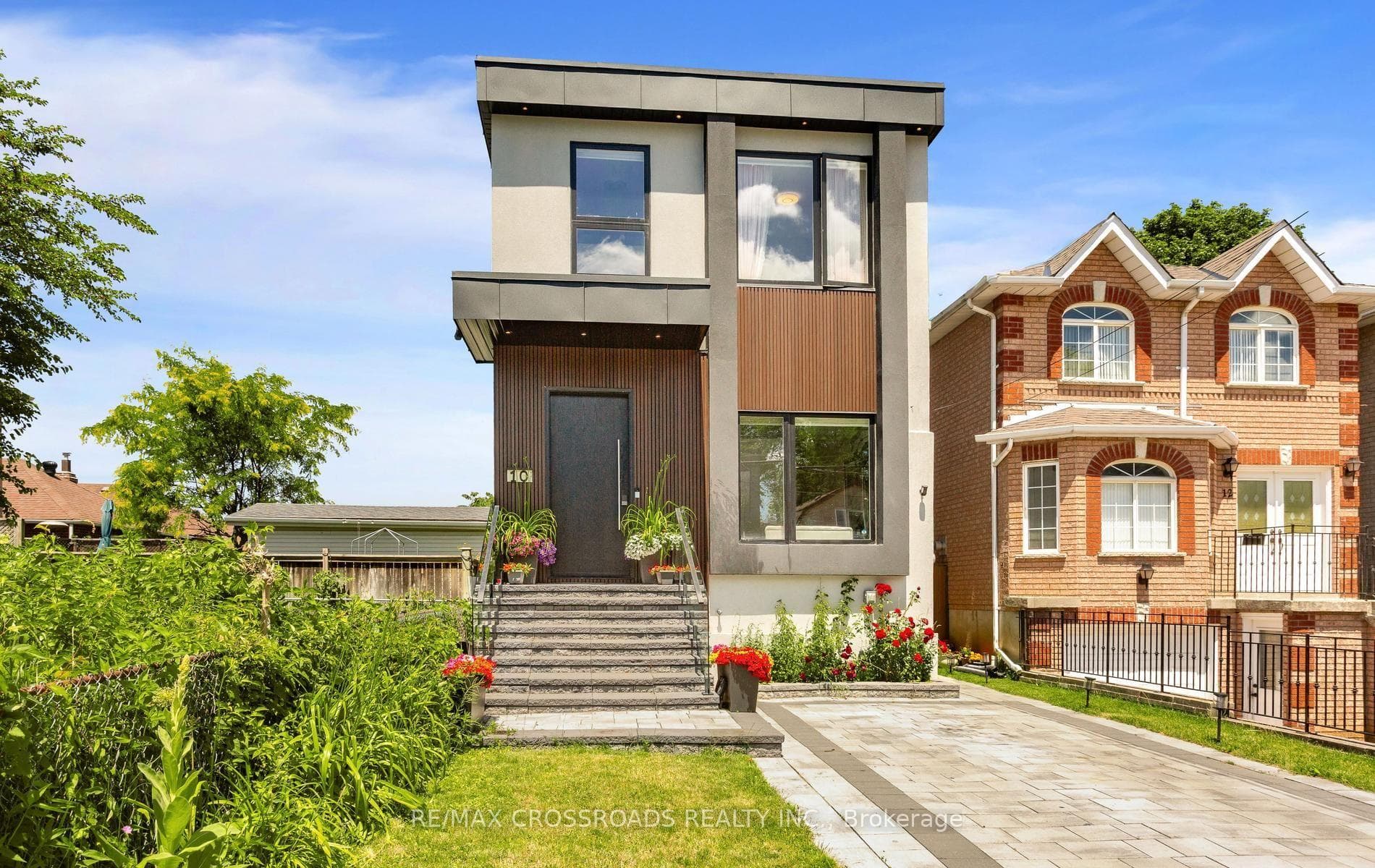 10 Hamstead Avenue
