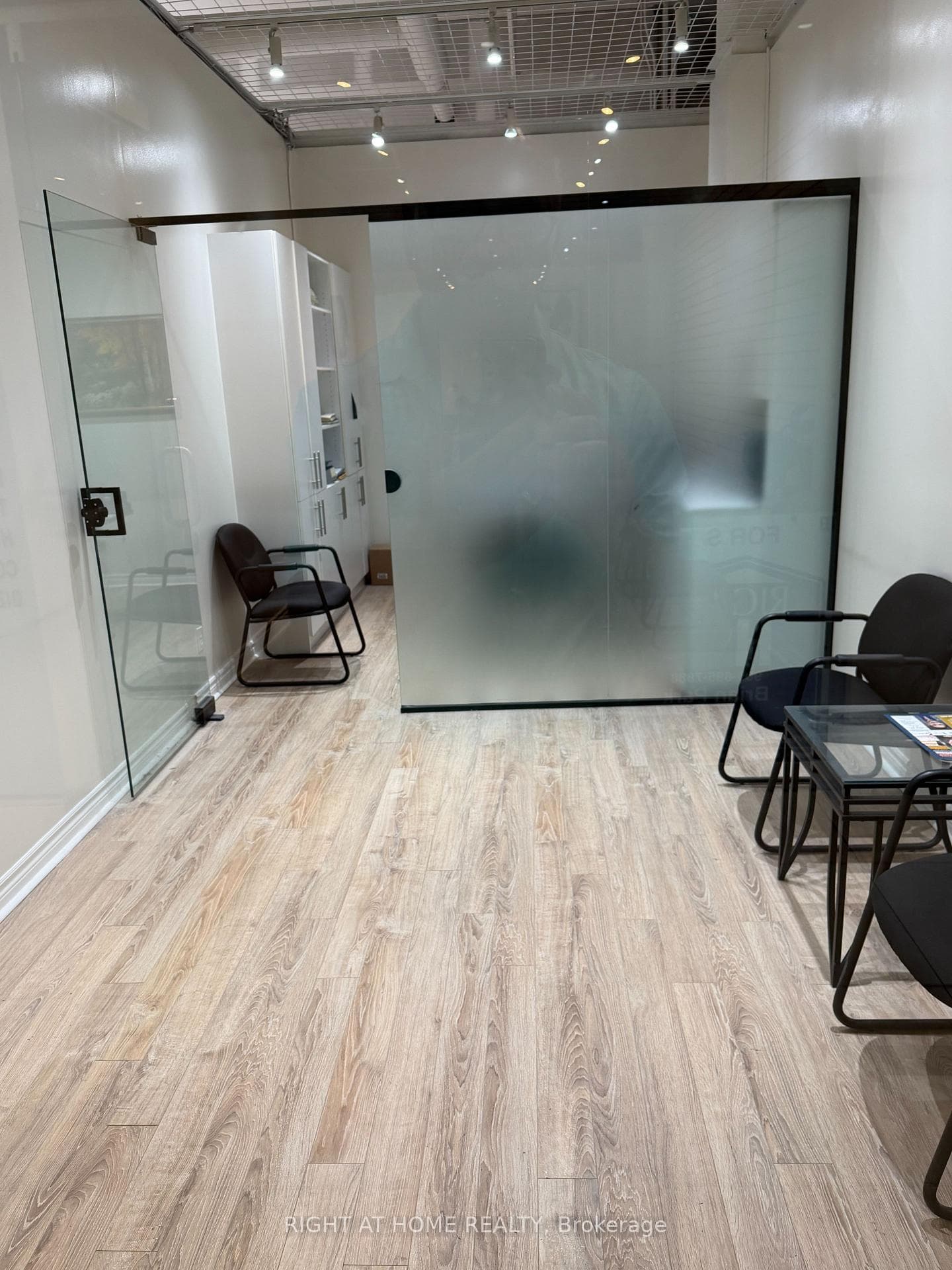 7181 Yonge Street Unit 174
