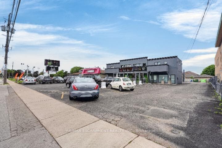 295 Highway 8 N/A Unit 3