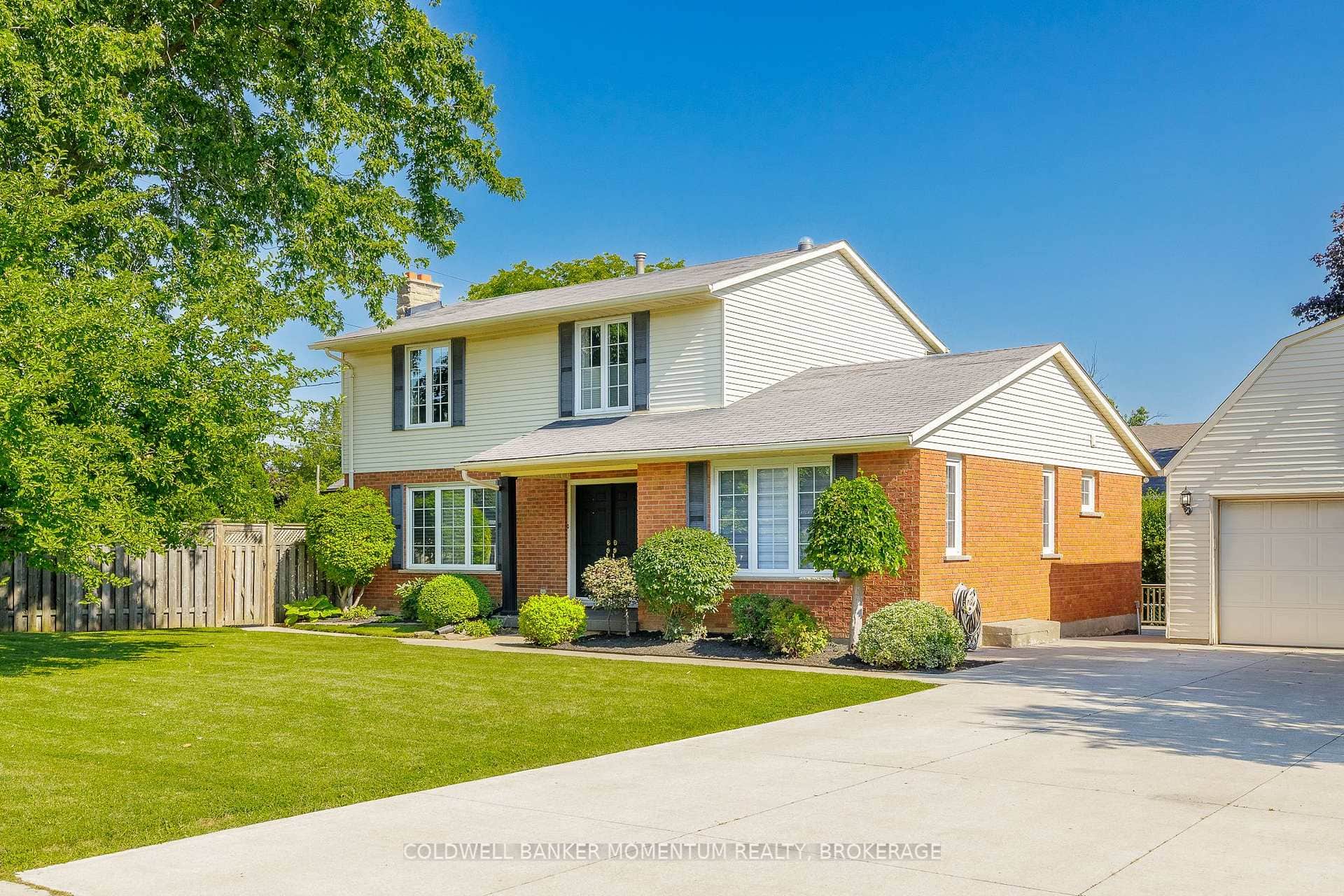 212 Livingston Avenue