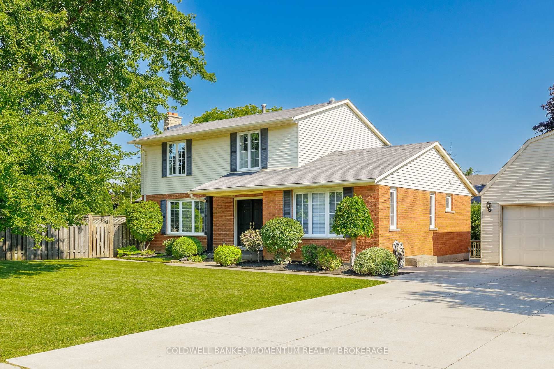 212 Livingston Avenue