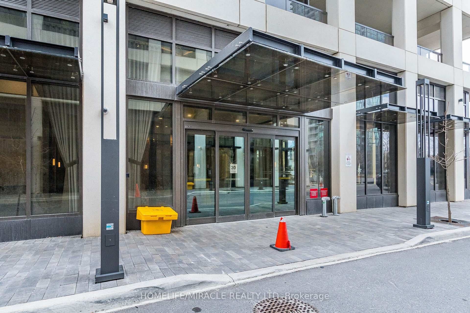 30 Elm Drive Unit 3802
