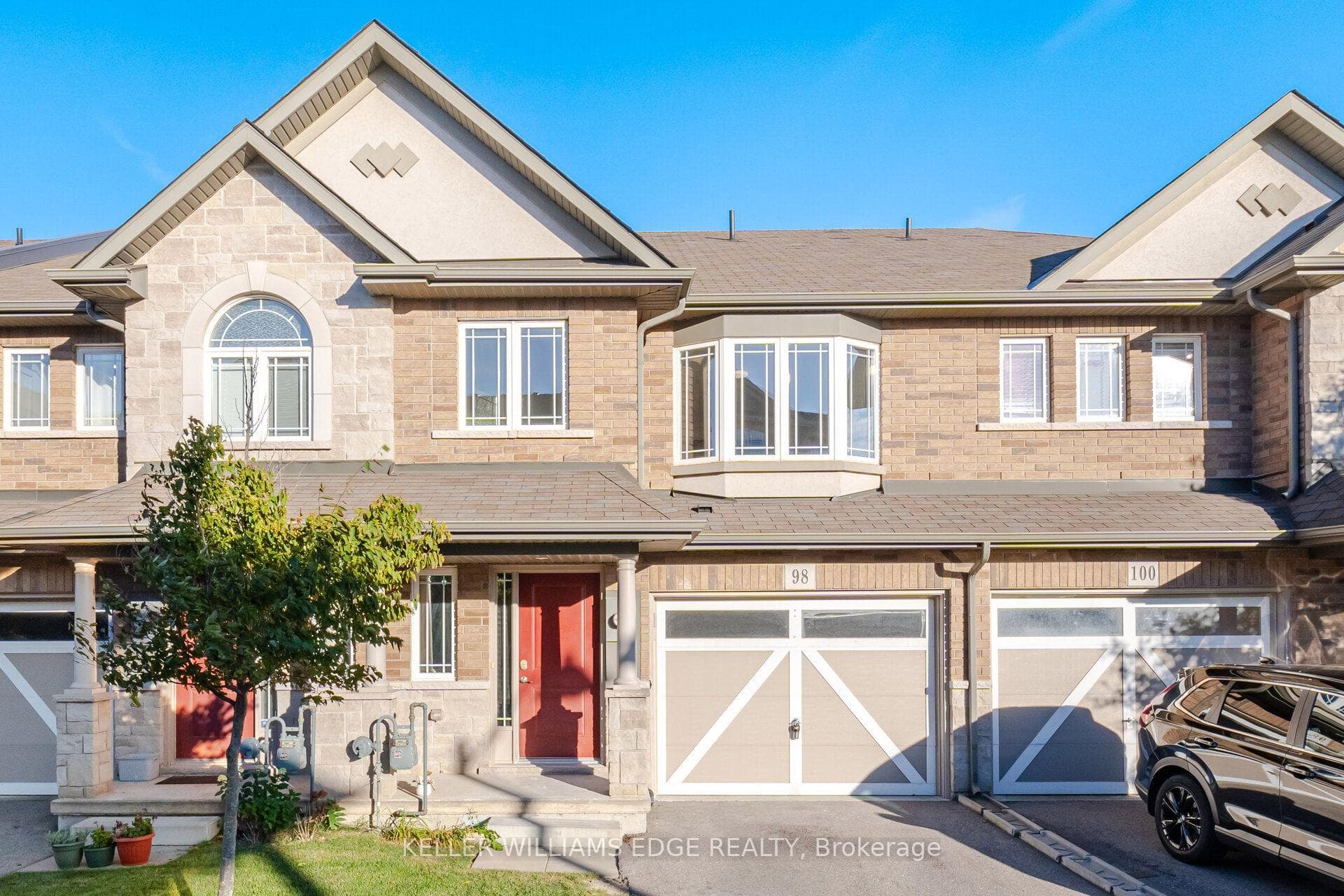 98 Bloom Crescent