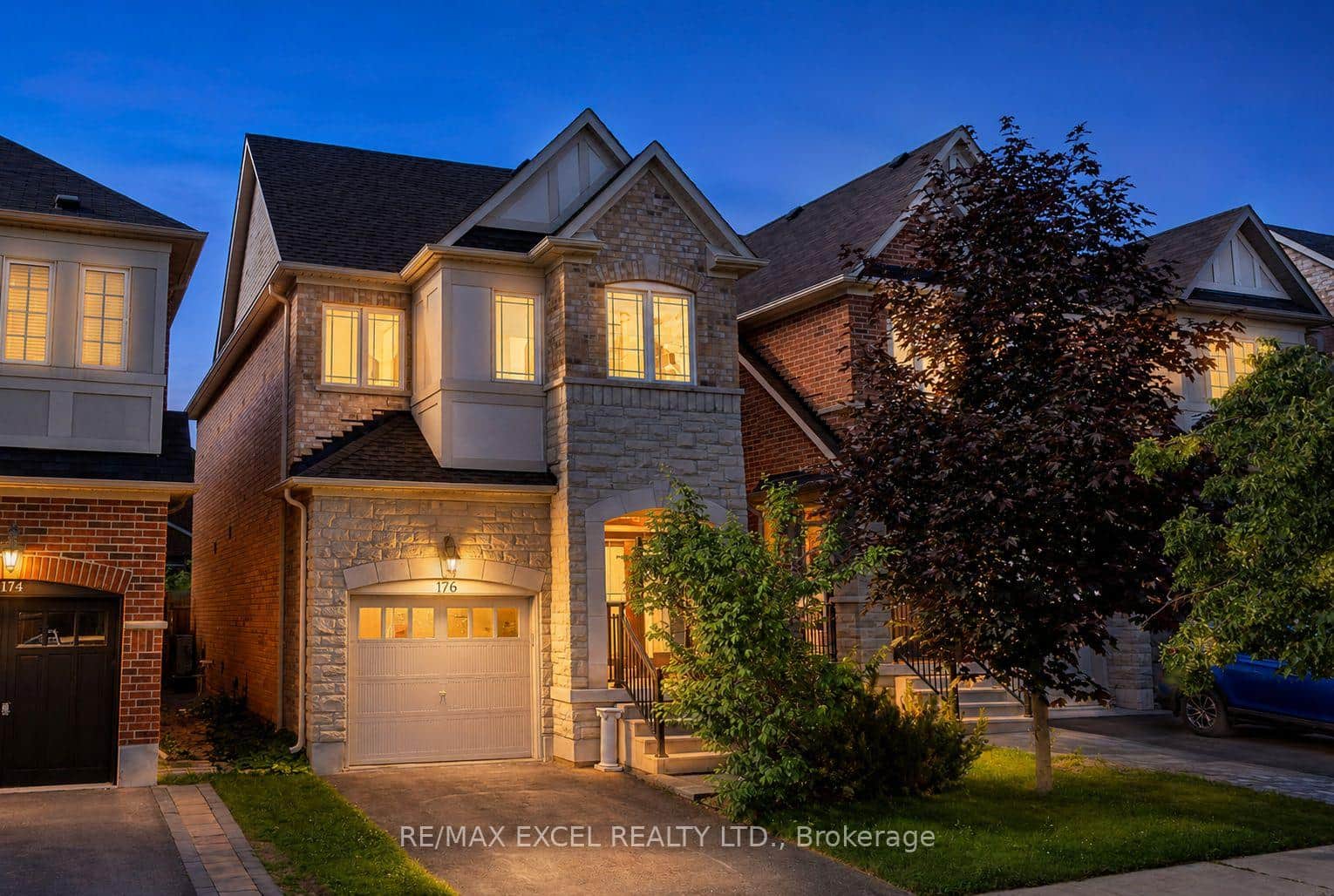 176 Sir Sanford Fleming Way
