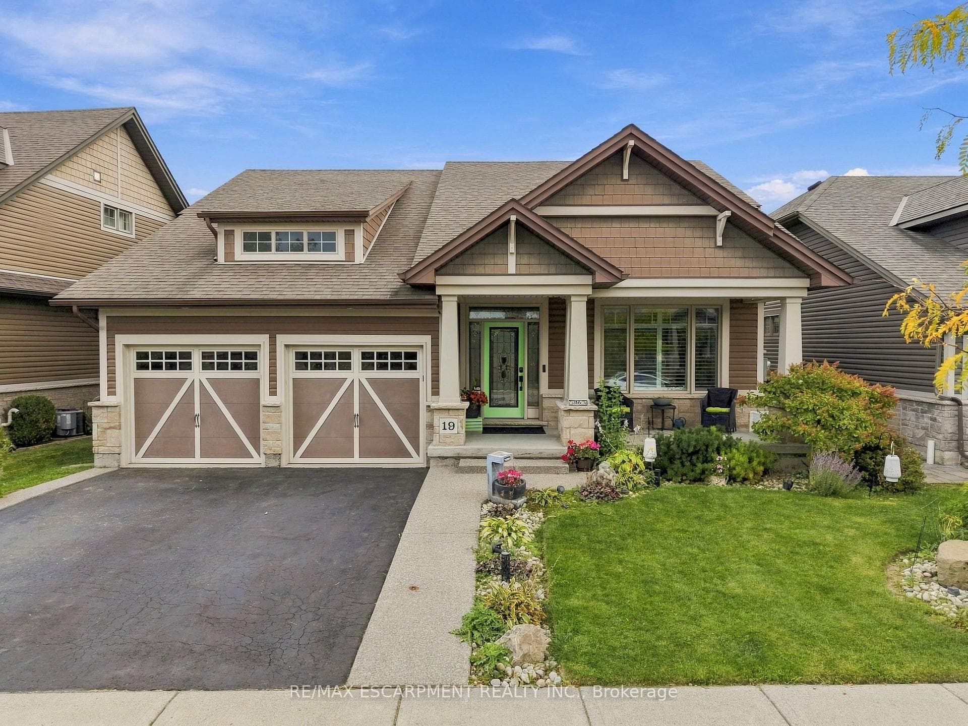 19 BROOKSIDE Terrace