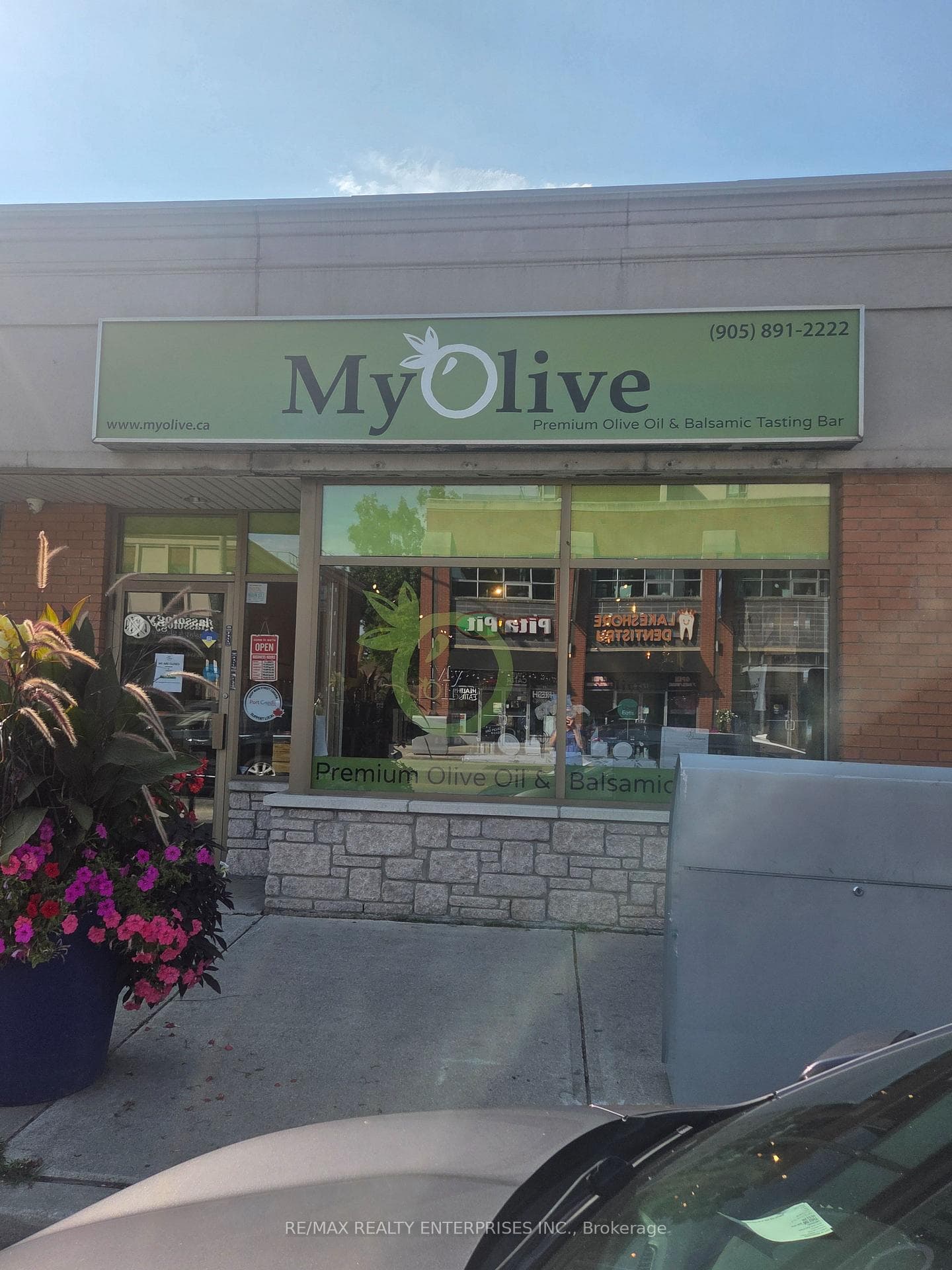 141 Lakeshore Road Unit 5