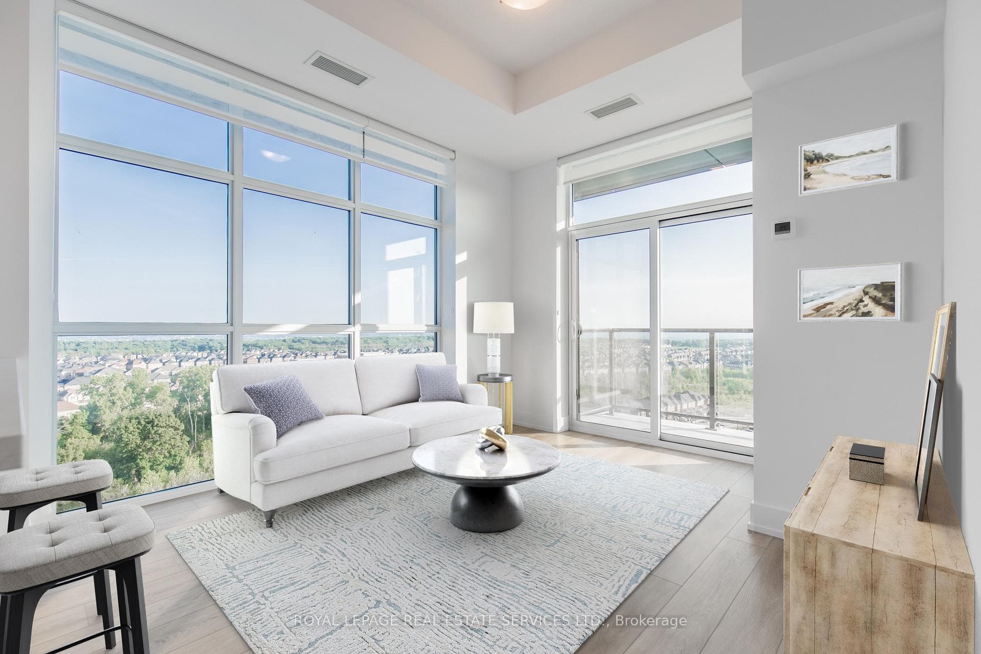 470 DUNDAS Street Unit 1211