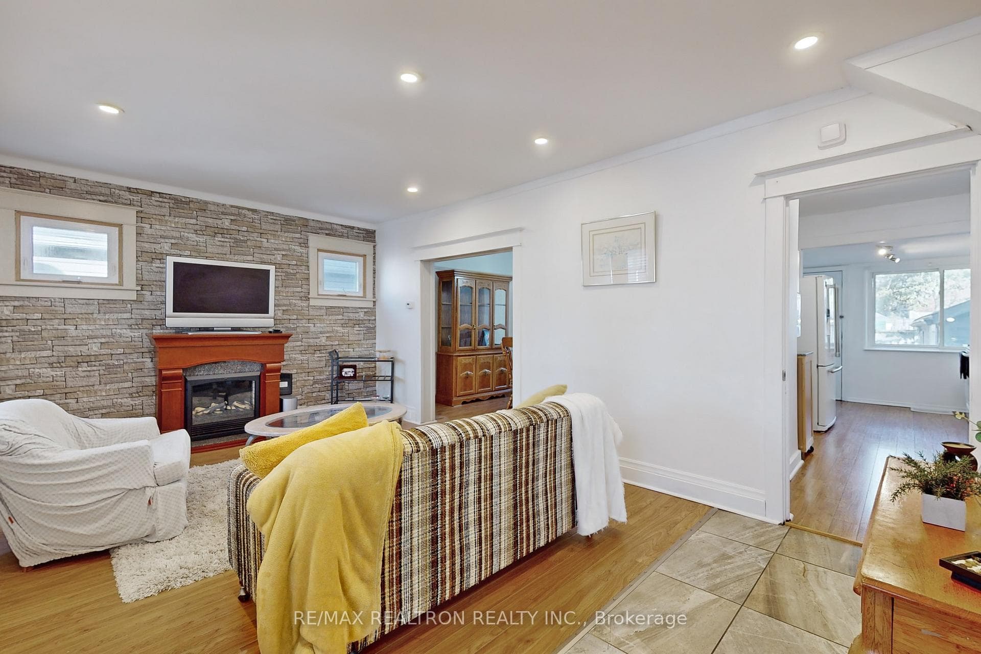 14 Myrtle Avenue