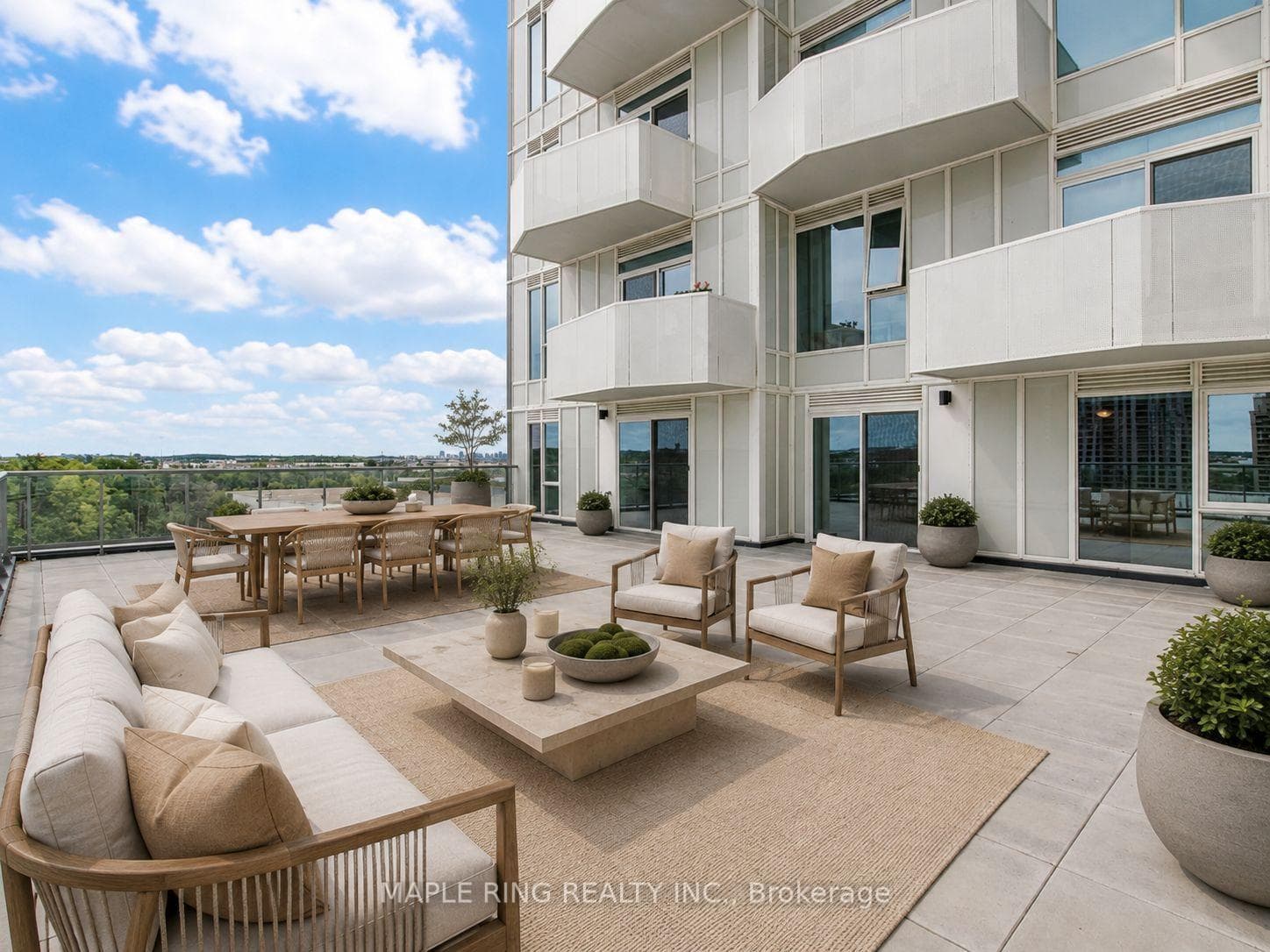 474 Caldari Road Unit 704
