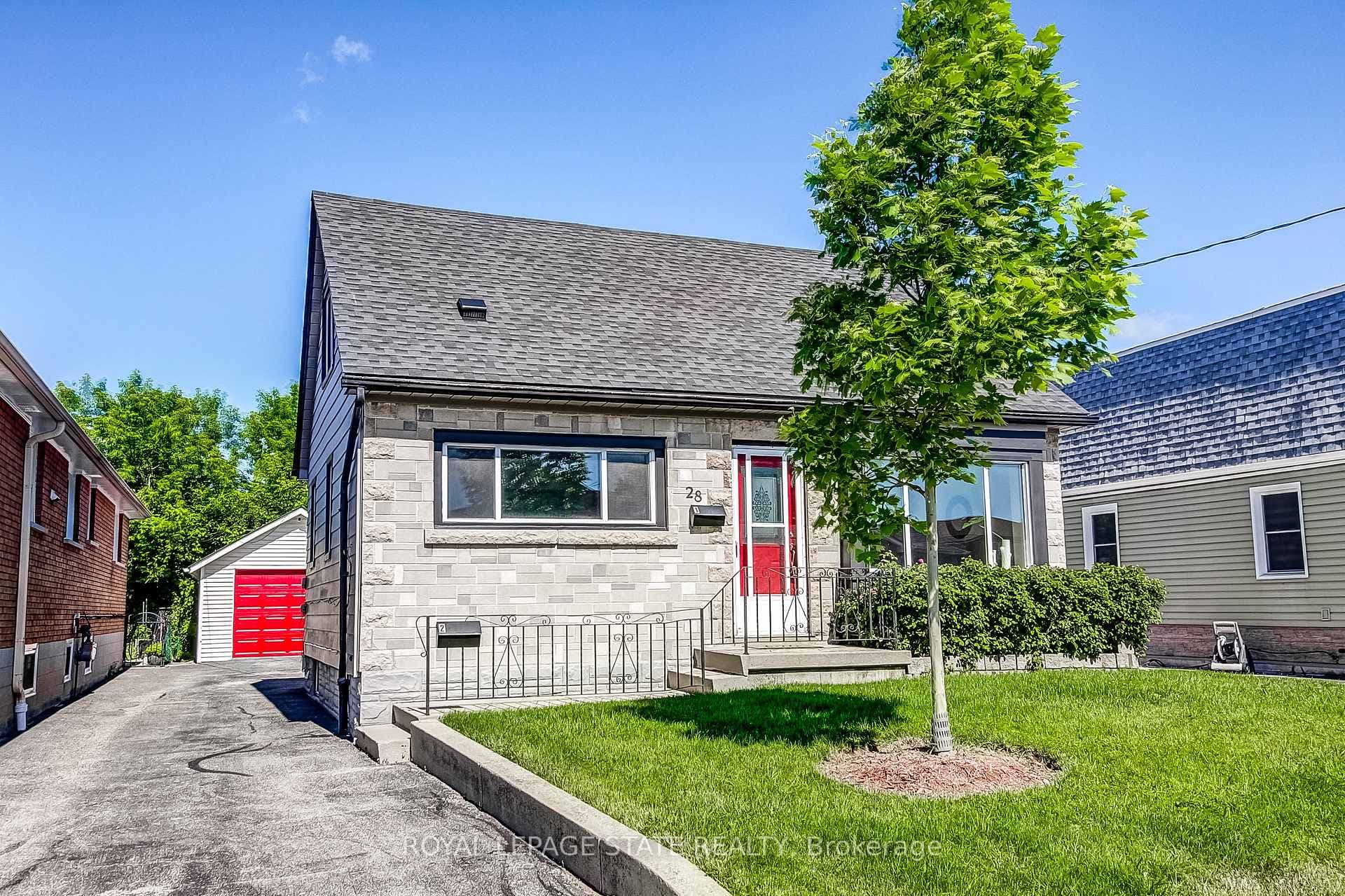 28 Delena Avenue