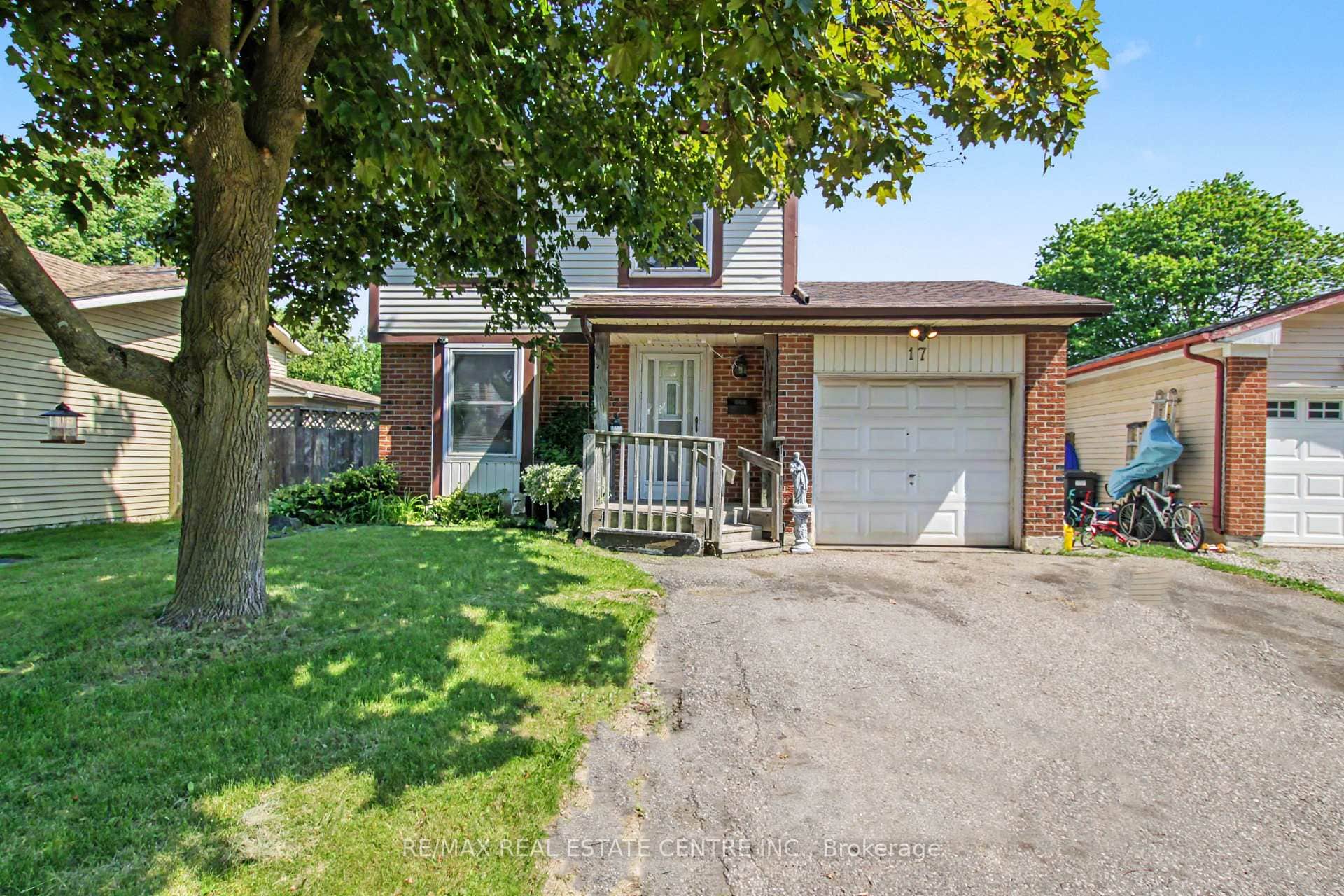 17 Hallmark Street