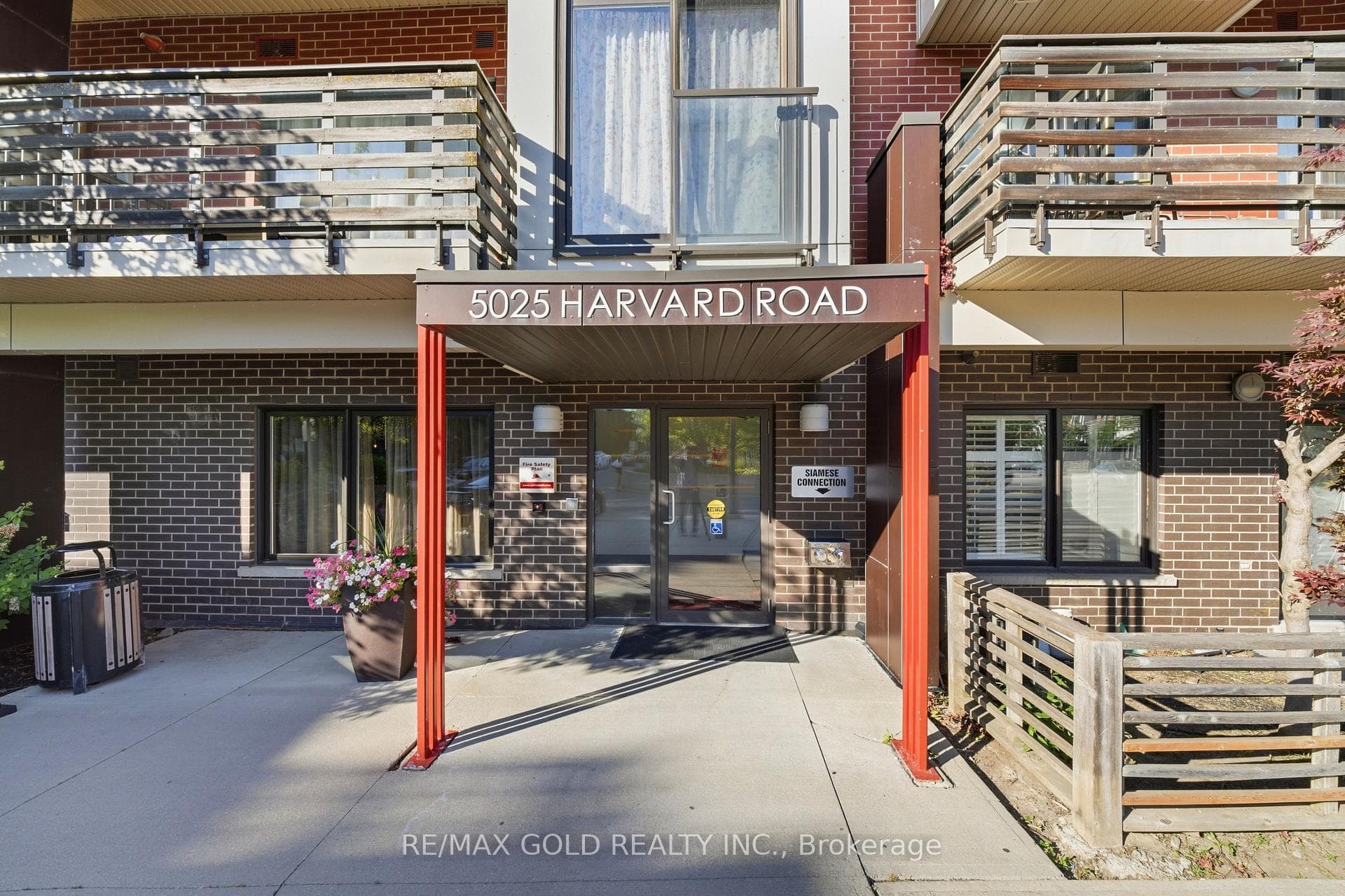 5025 Harvard Road Unit 211