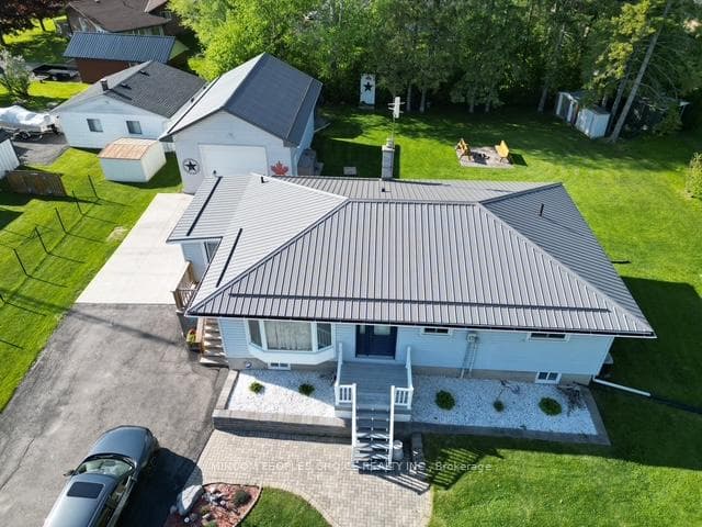 5 Emily Court