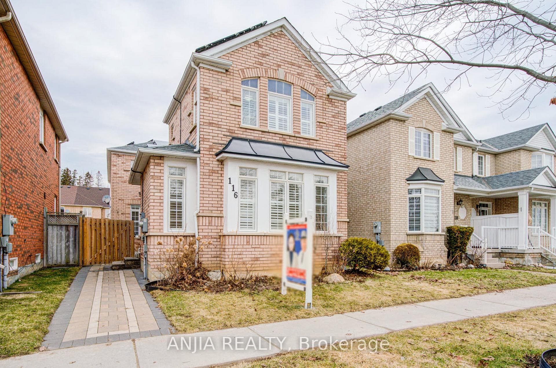 116 Emery Hill Boulevard
