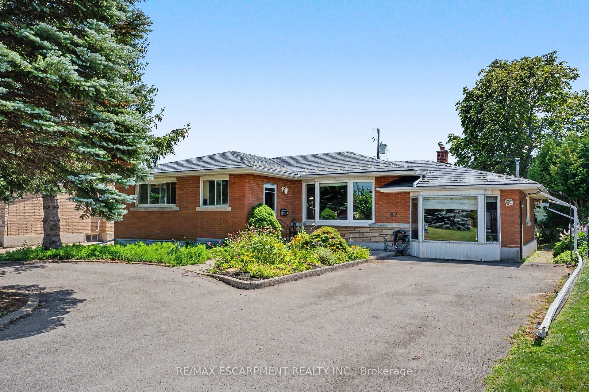 87 Mcdonald Avenue