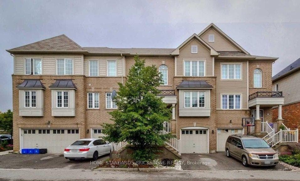 7 Sirente Drive Unit 25