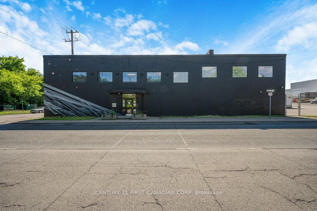 400 Wellington Street Unit UNIT D