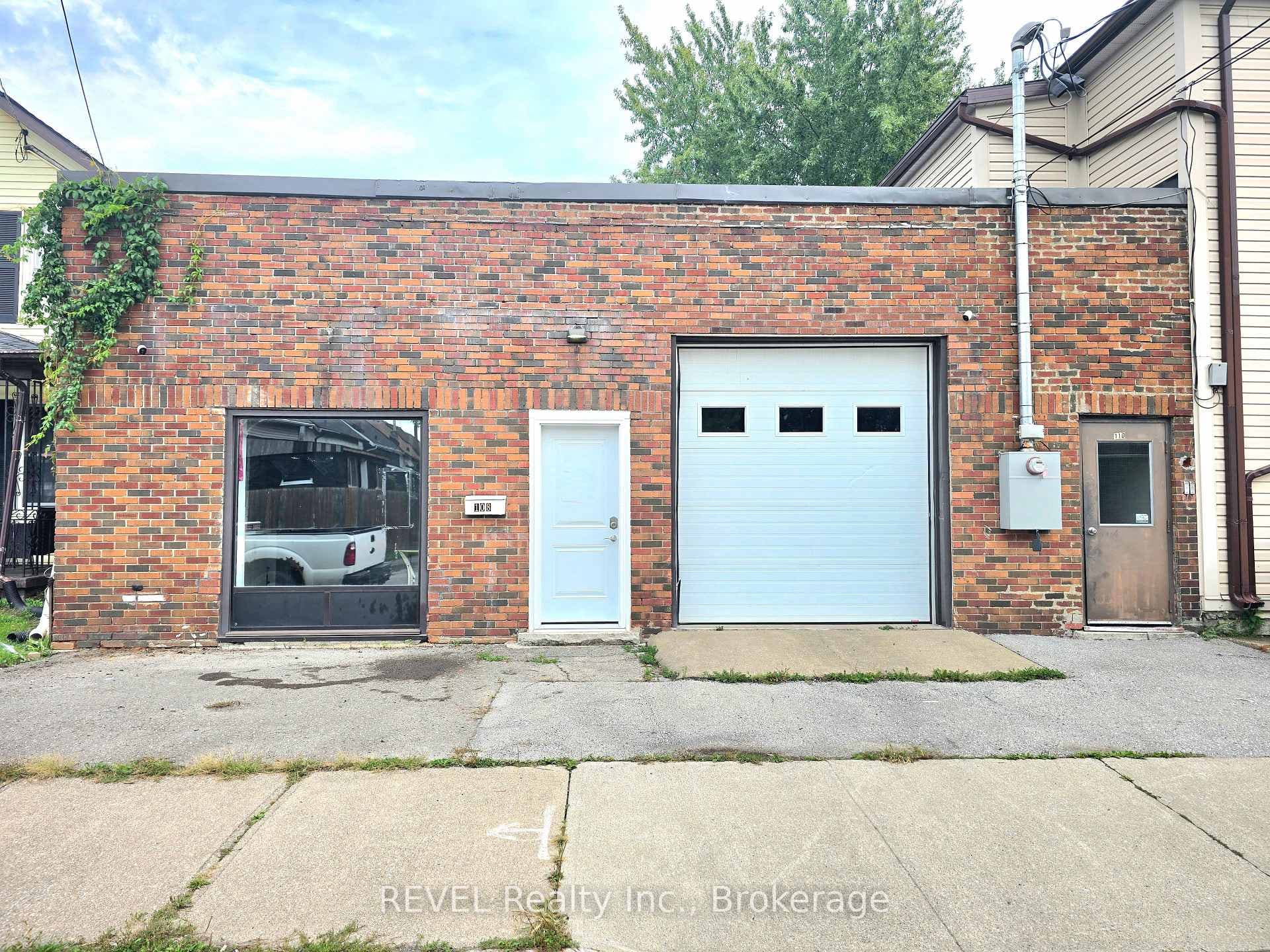 108 DUNCAN Street