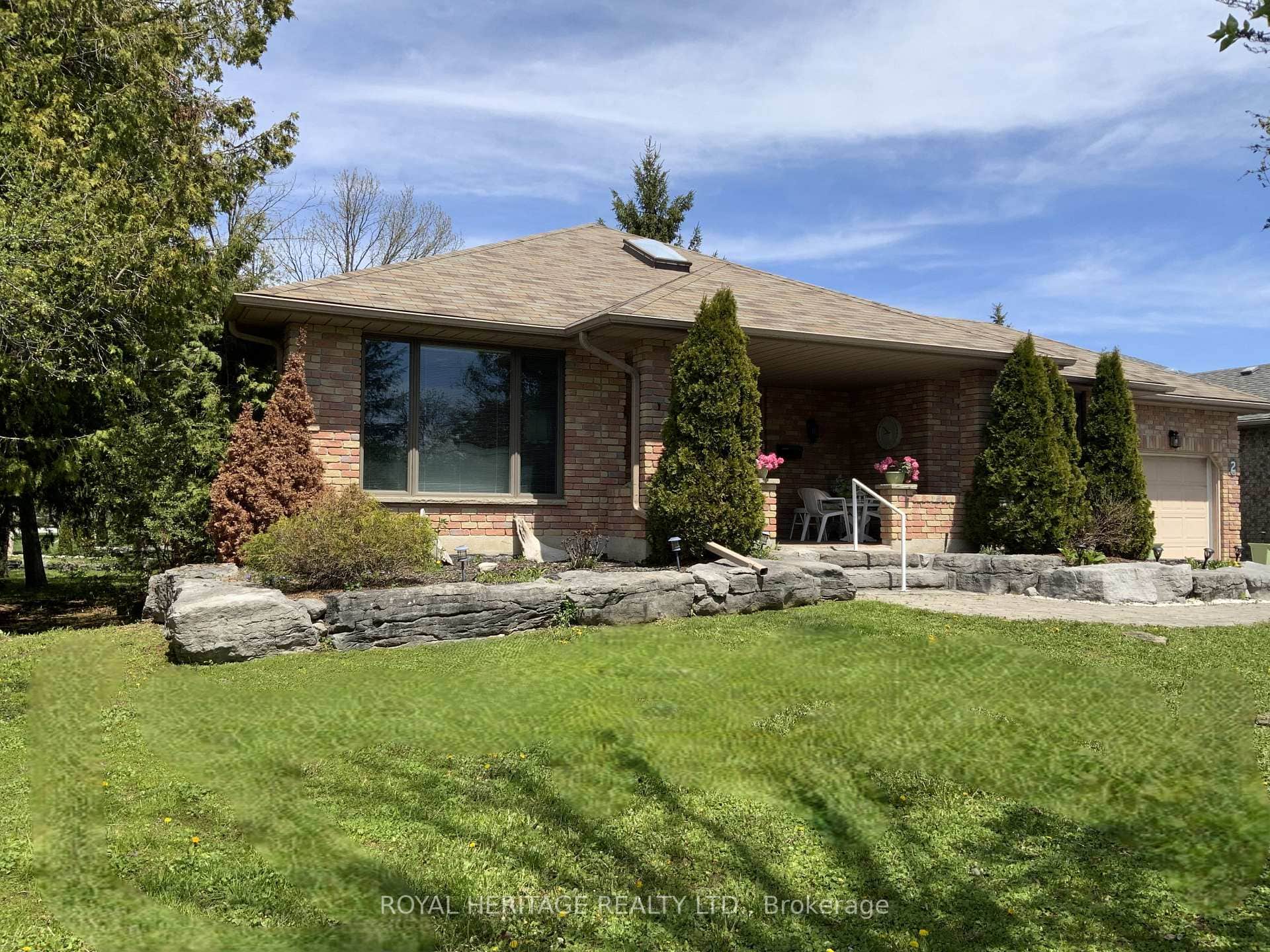 1836 SQFT BUNGALOW